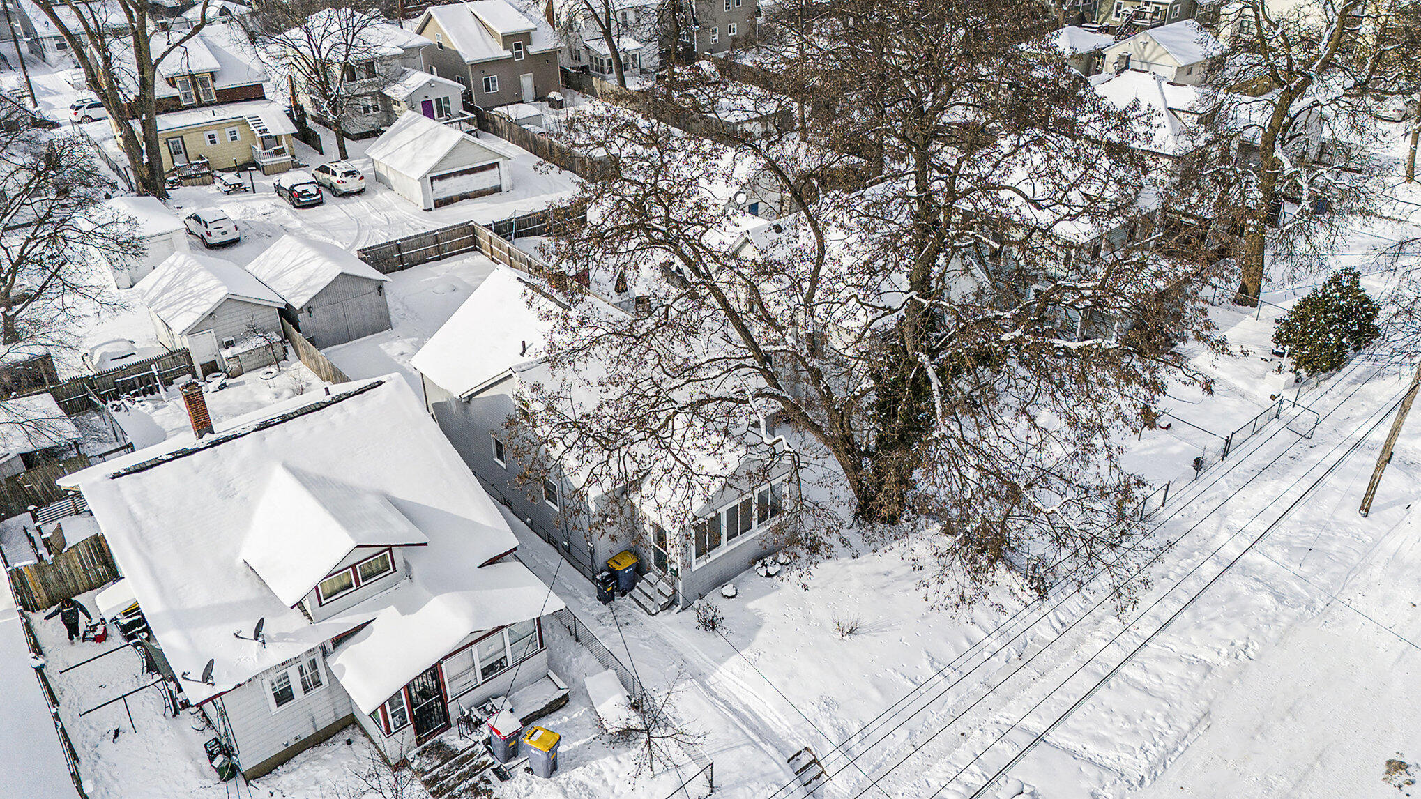 2035 Palace Avenue SW