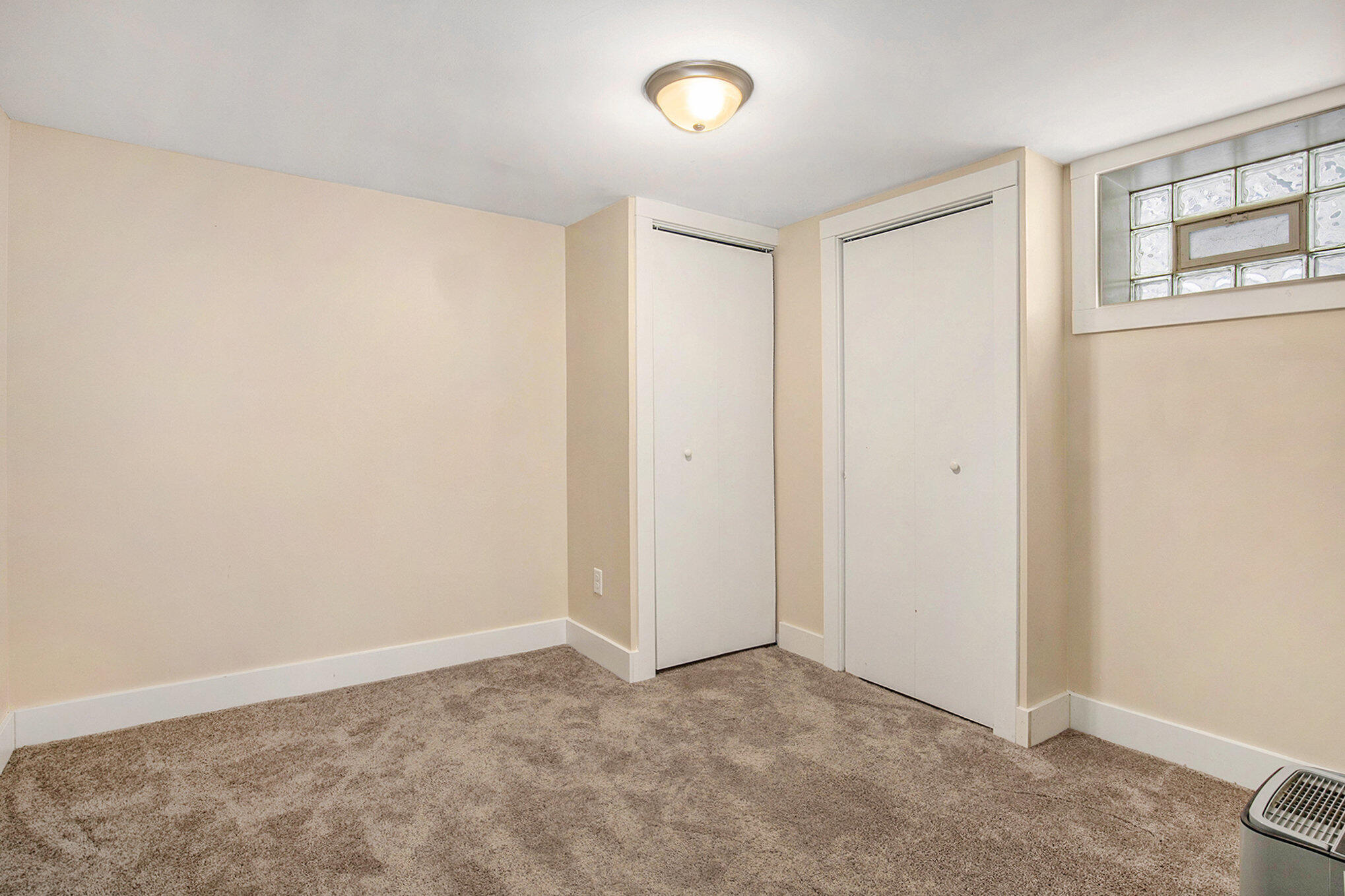 2035 Palace Avenue SW