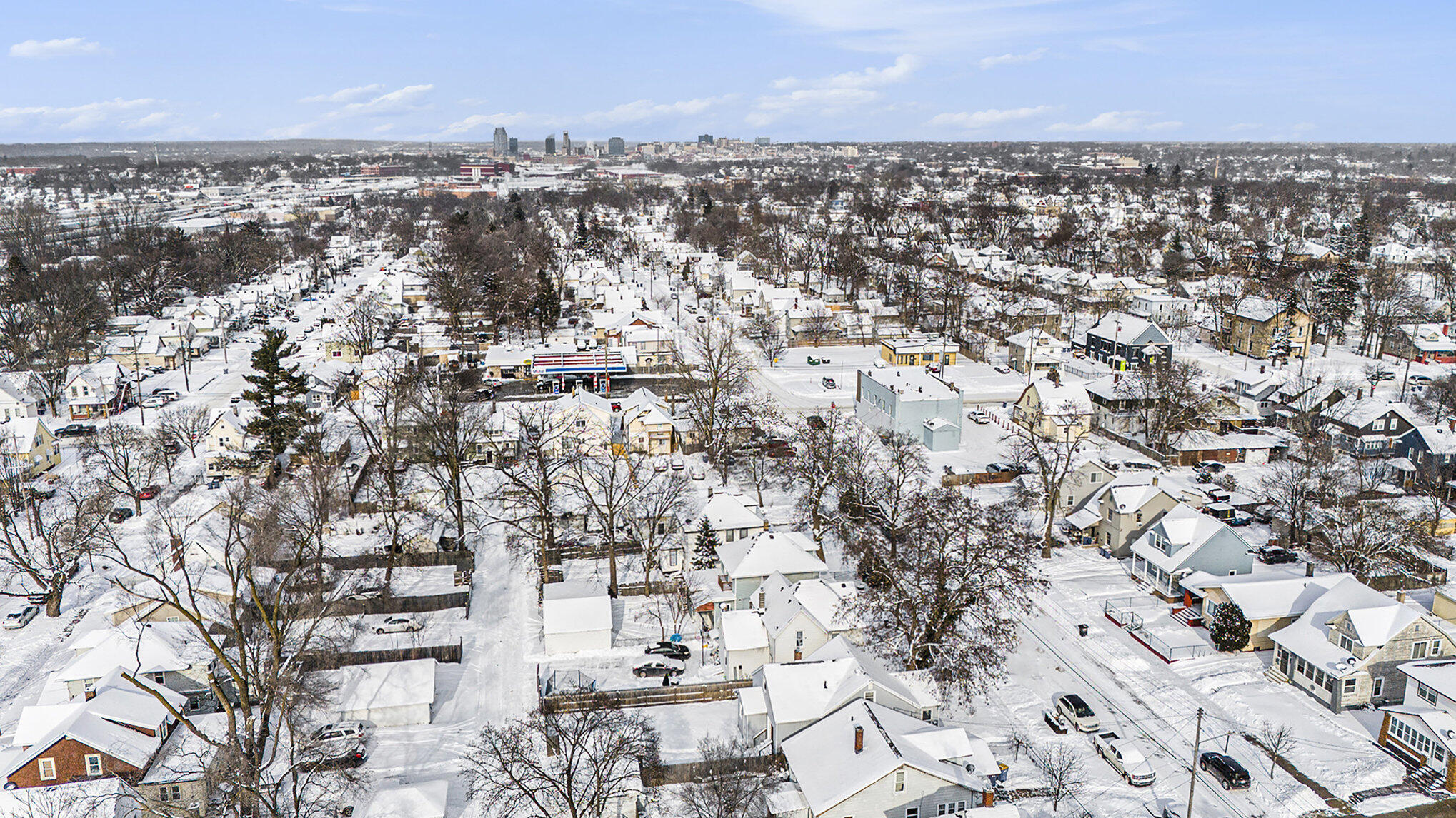 2035 Palace Avenue SW