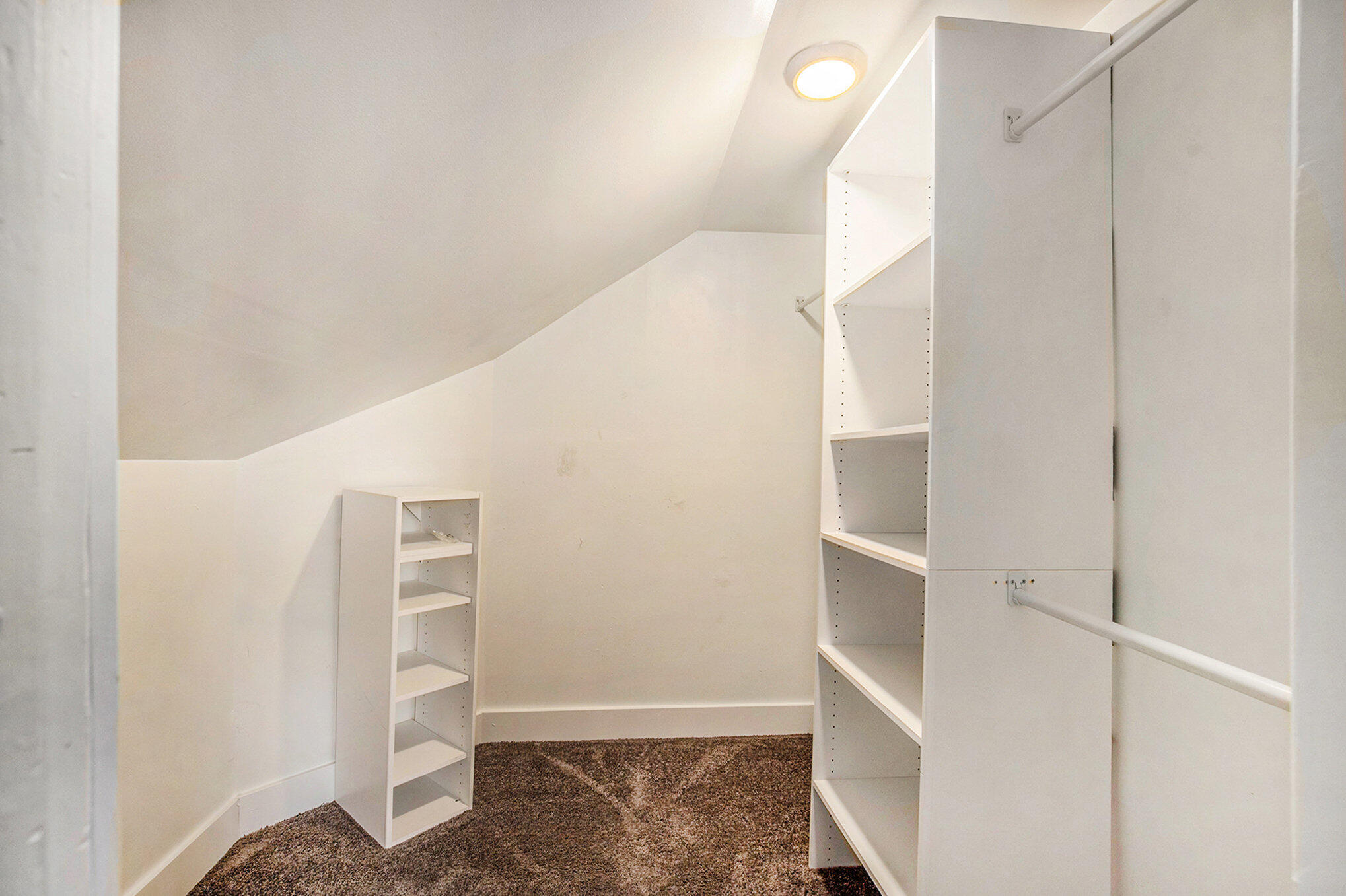 2035 Palace Avenue SW