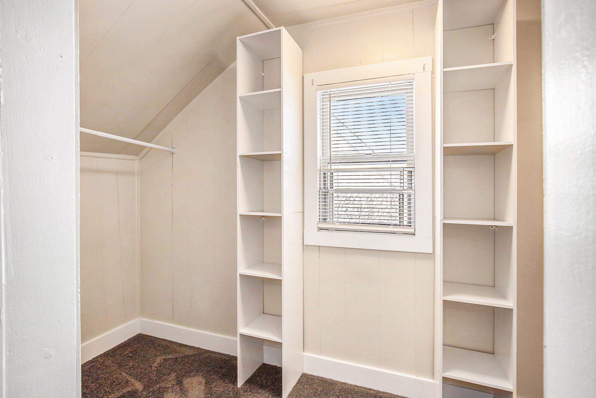 2035 Palace Avenue SW