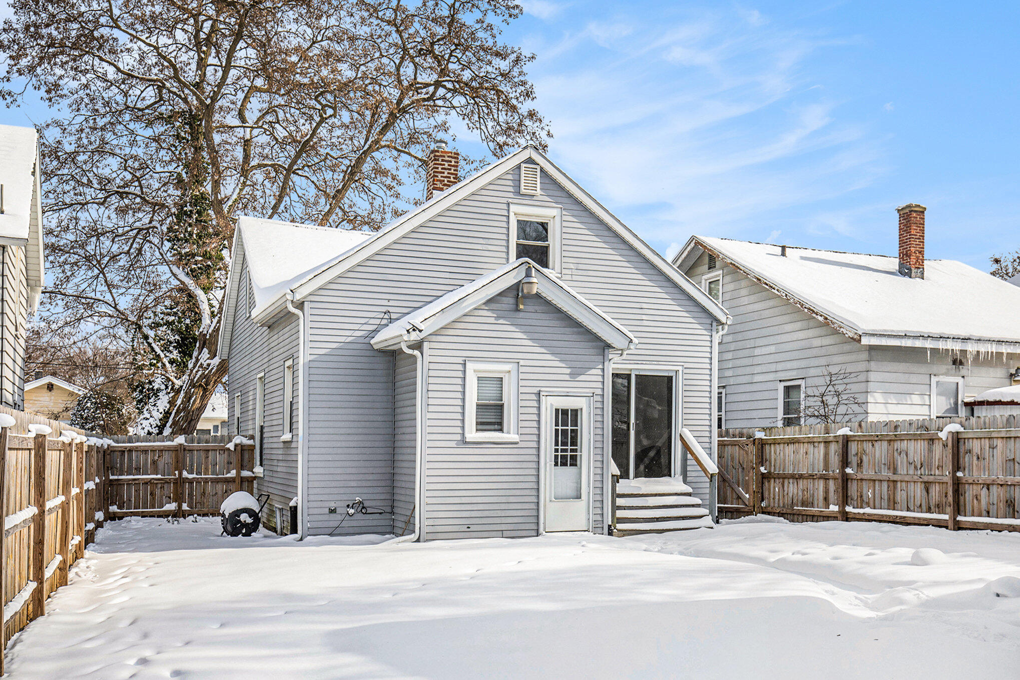 2035 Palace Avenue SW