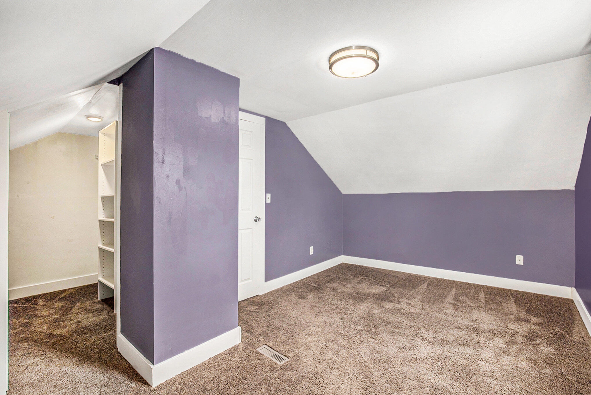 2035 Palace Avenue SW