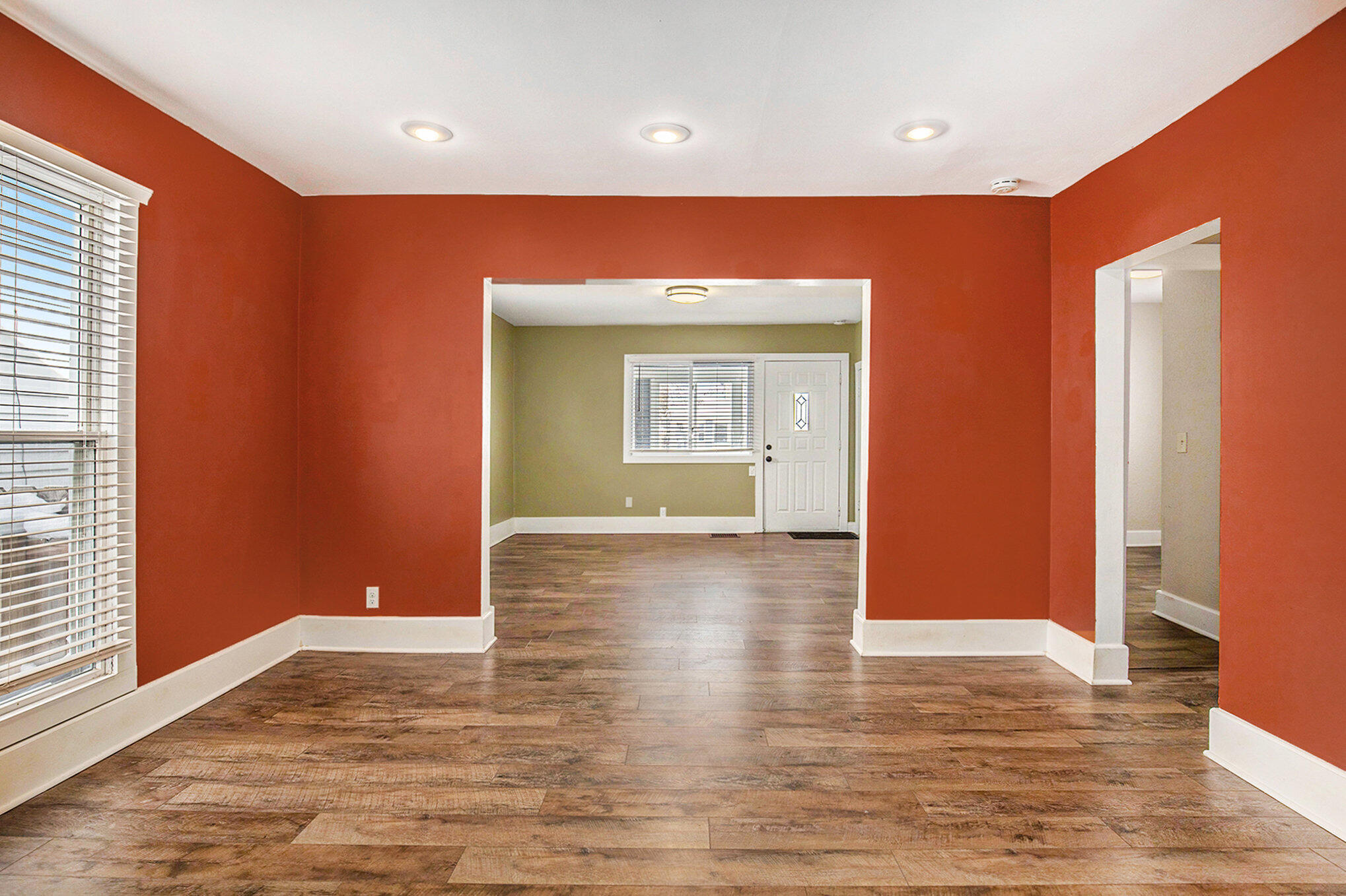 2035 Palace Avenue SW