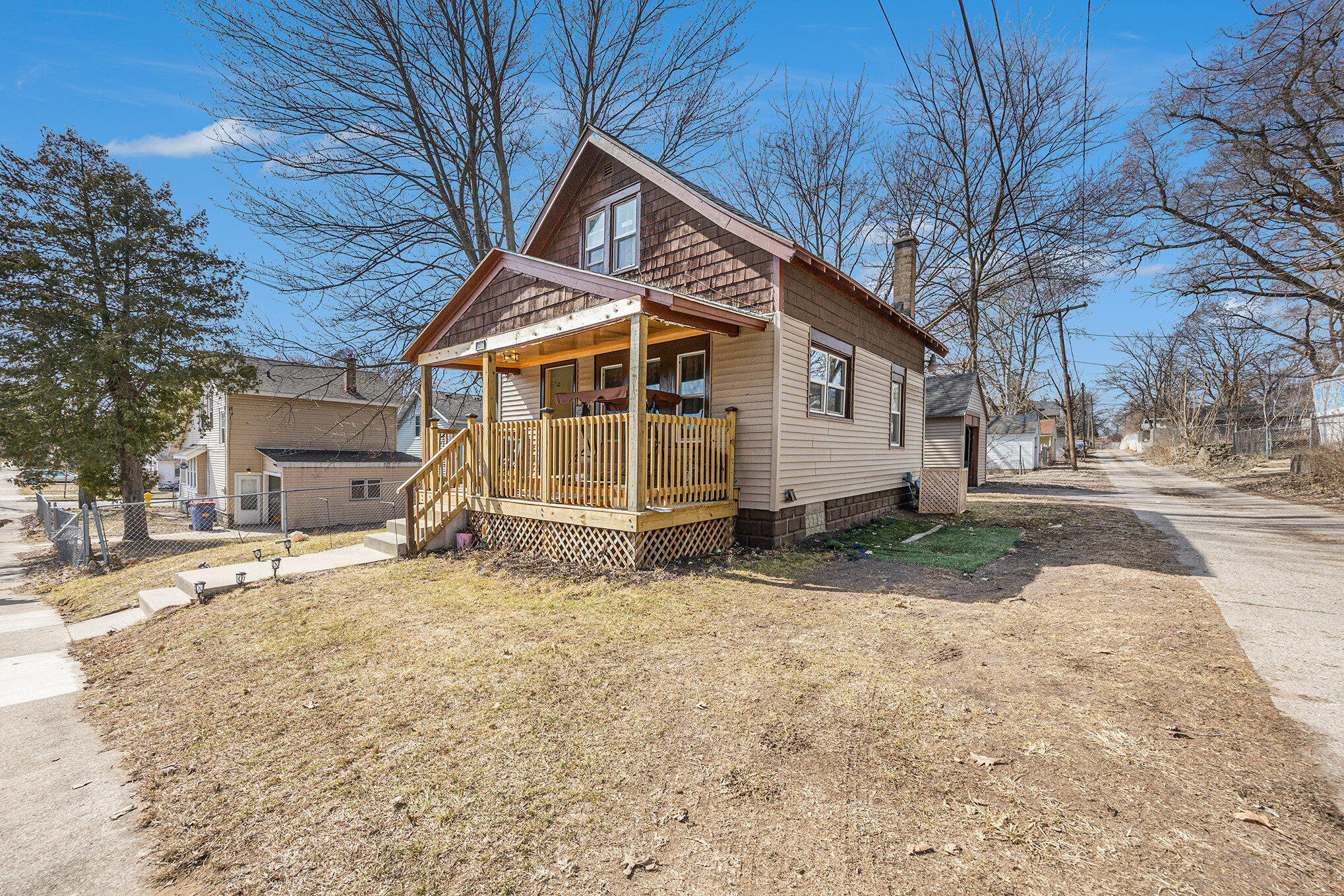 1217 Marshall Avenue SE