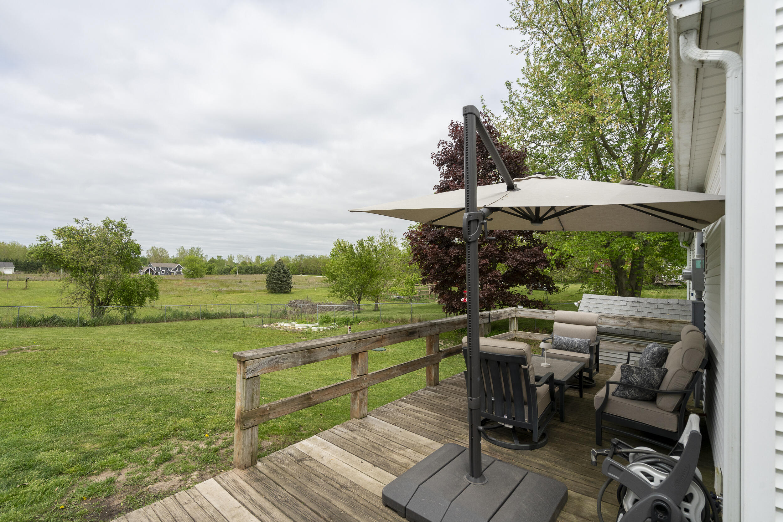 7645 11 Mile Road NE