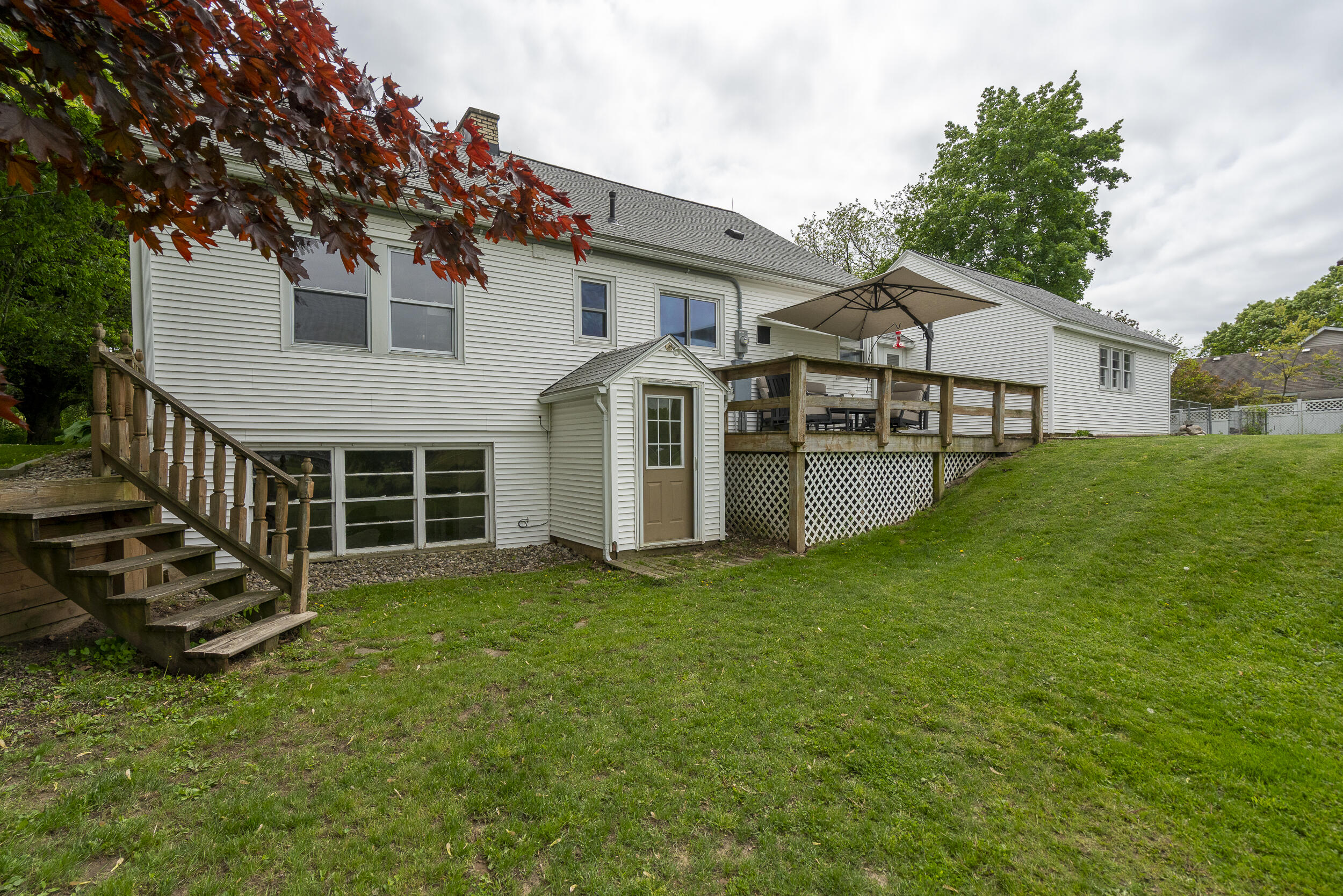 7645 11 Mile Road NE