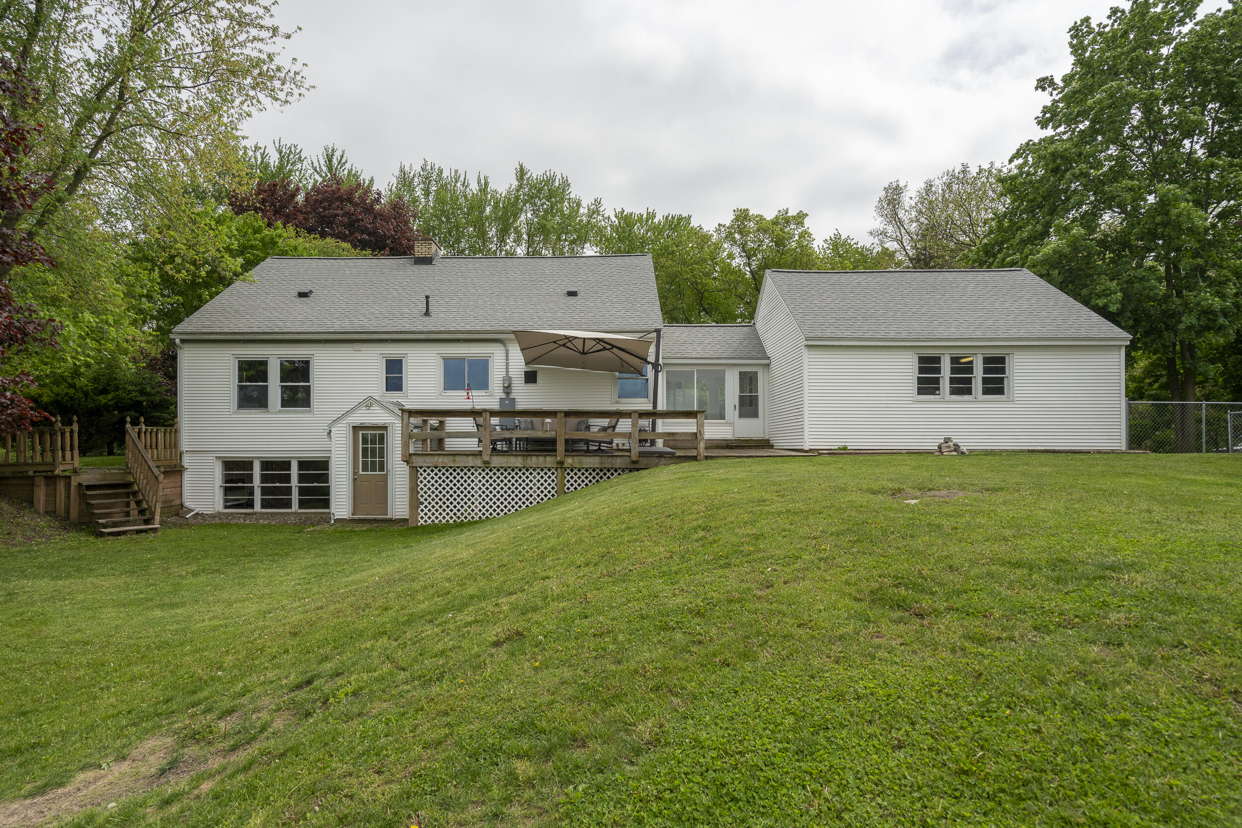 7645 11 Mile Road NE