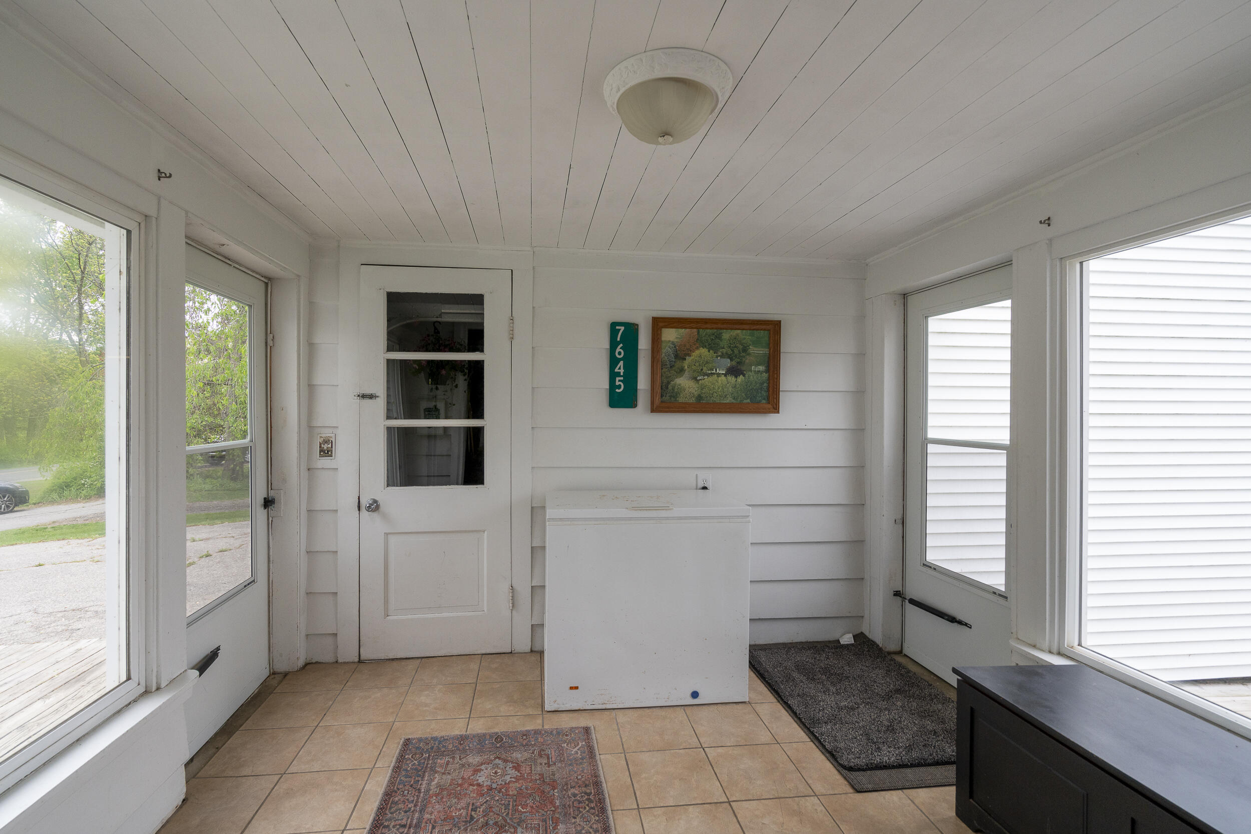 7645 11 Mile Road NE