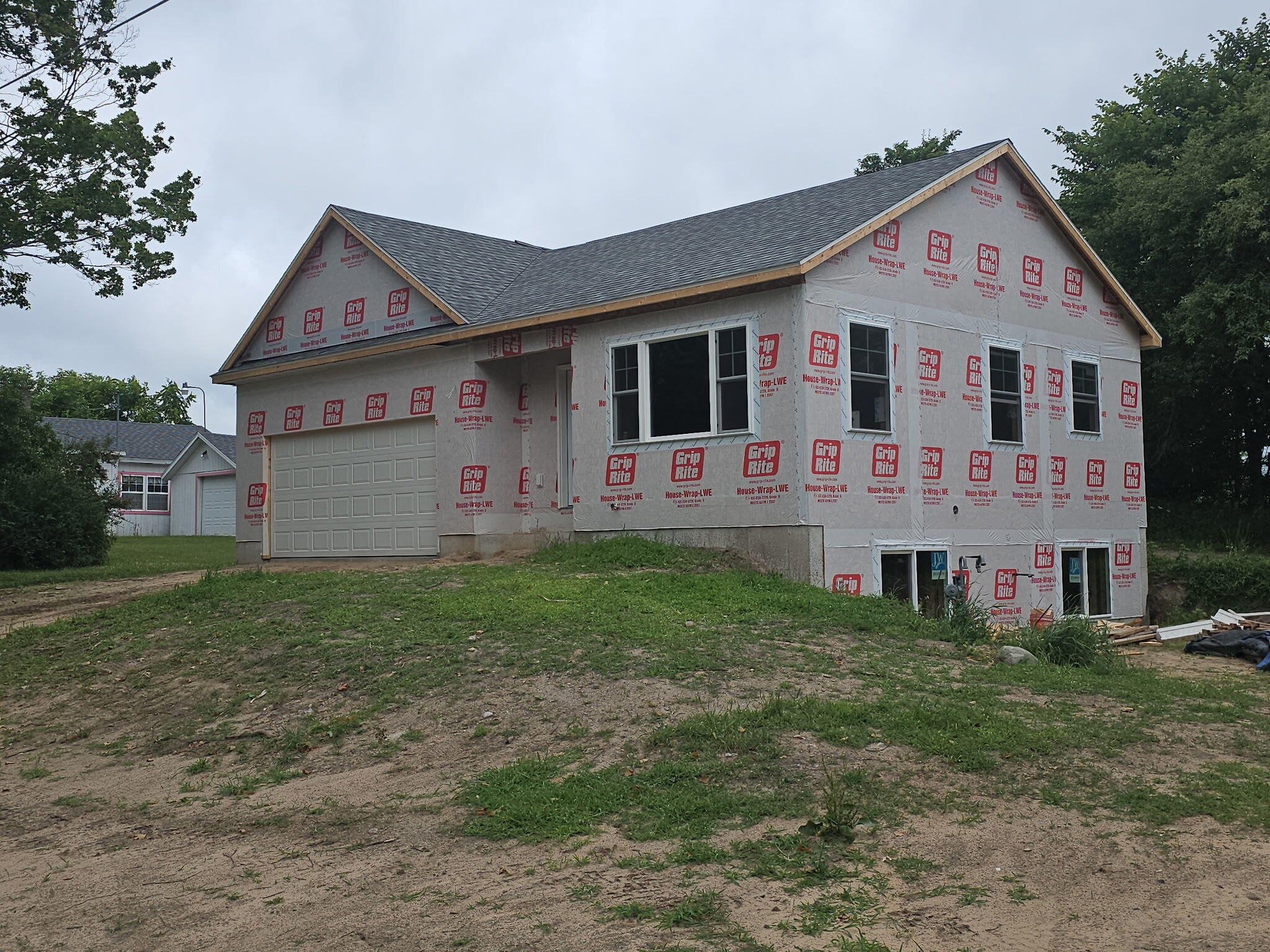 410 W Stimson Avenue