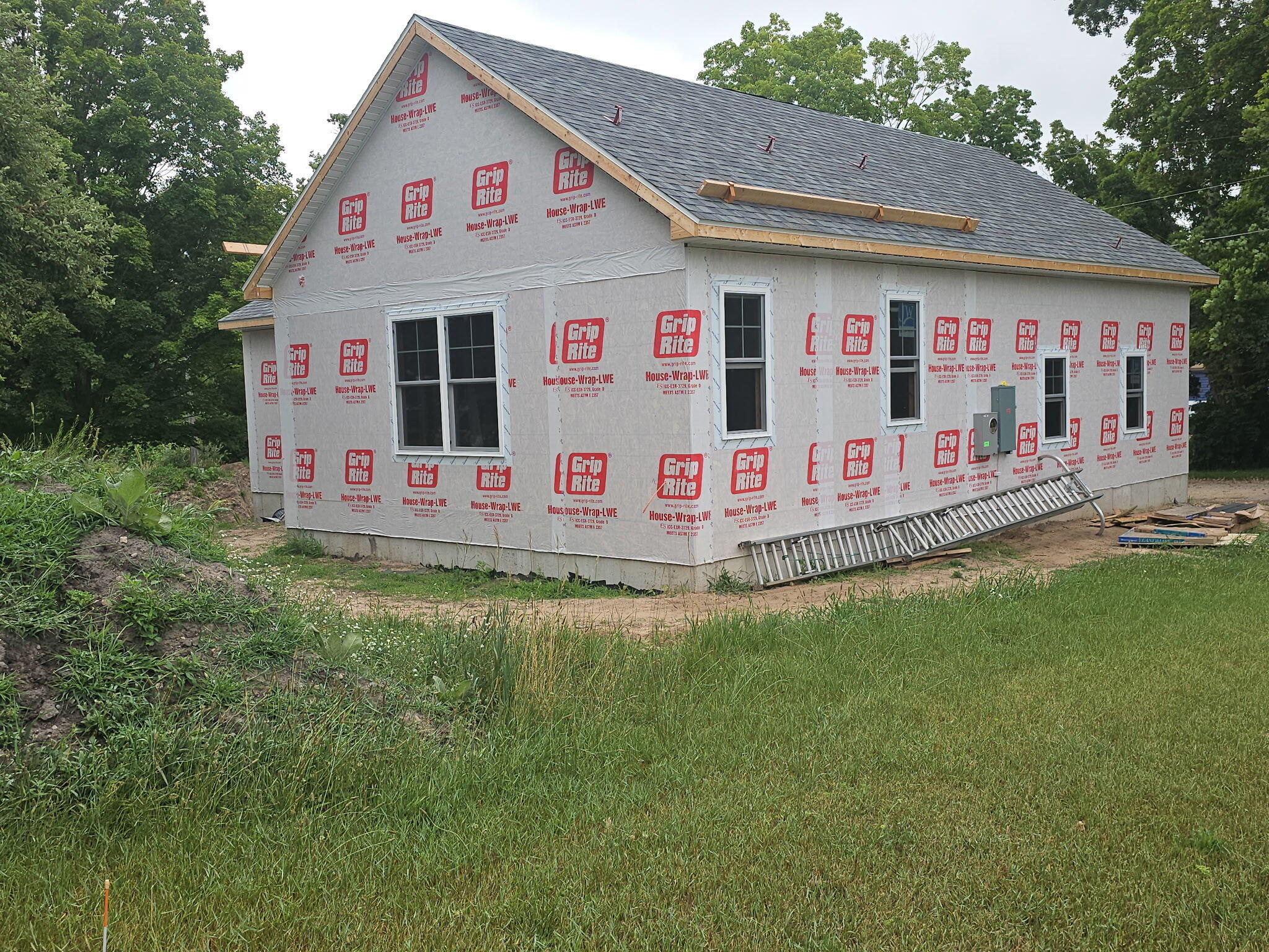 410 W Stimson Avenue