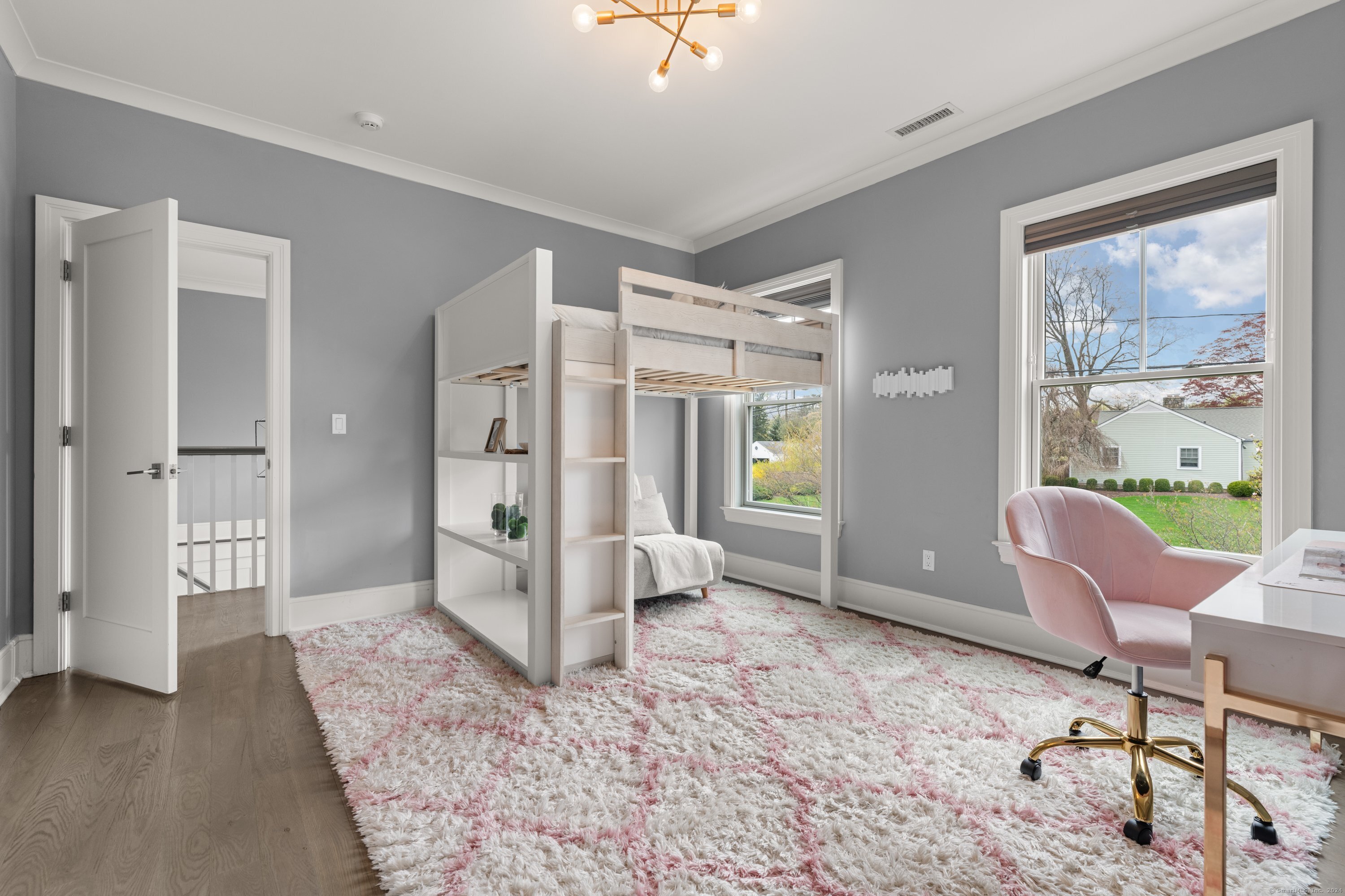 6 Burr Farms Road