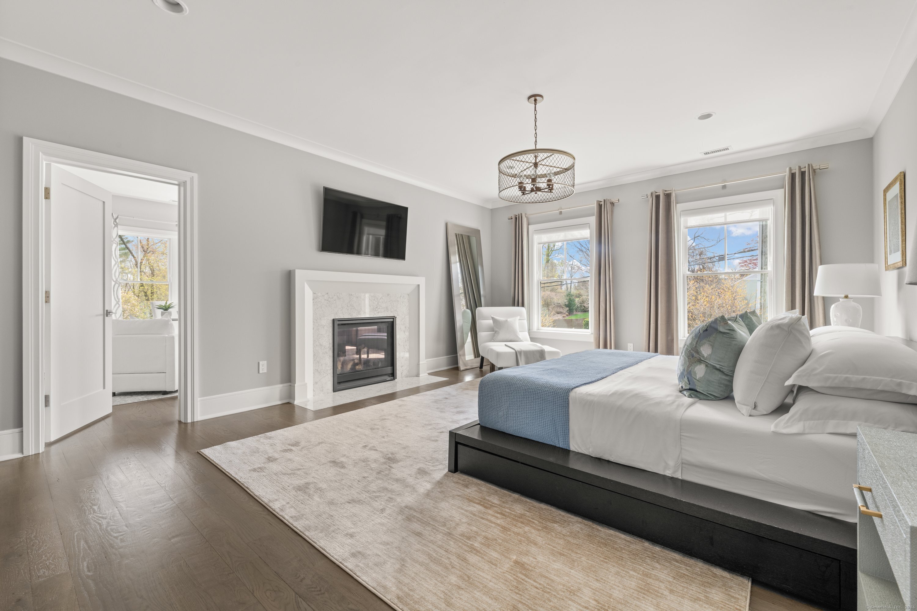 6 Burr Farms Road