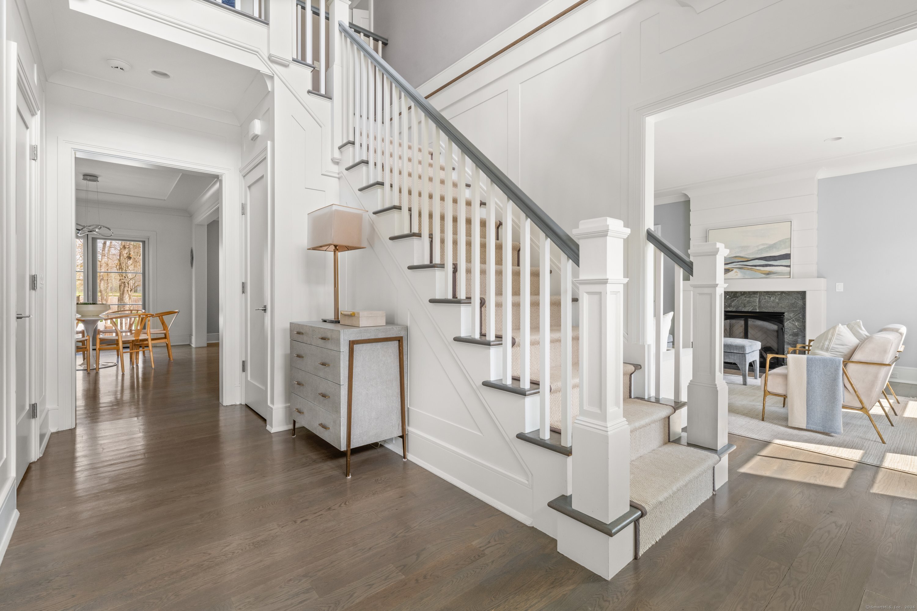 6 Burr Farms Road