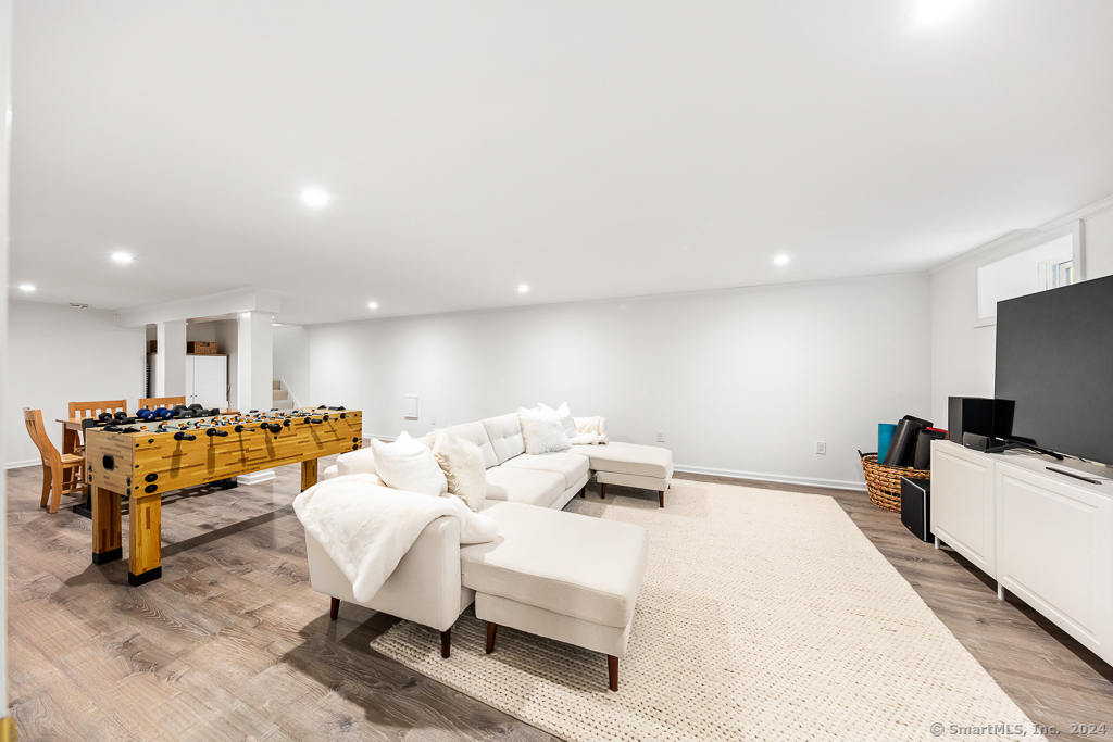 9 Big Pines Road