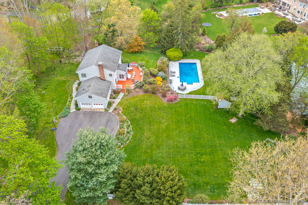 9 Big Pines Road