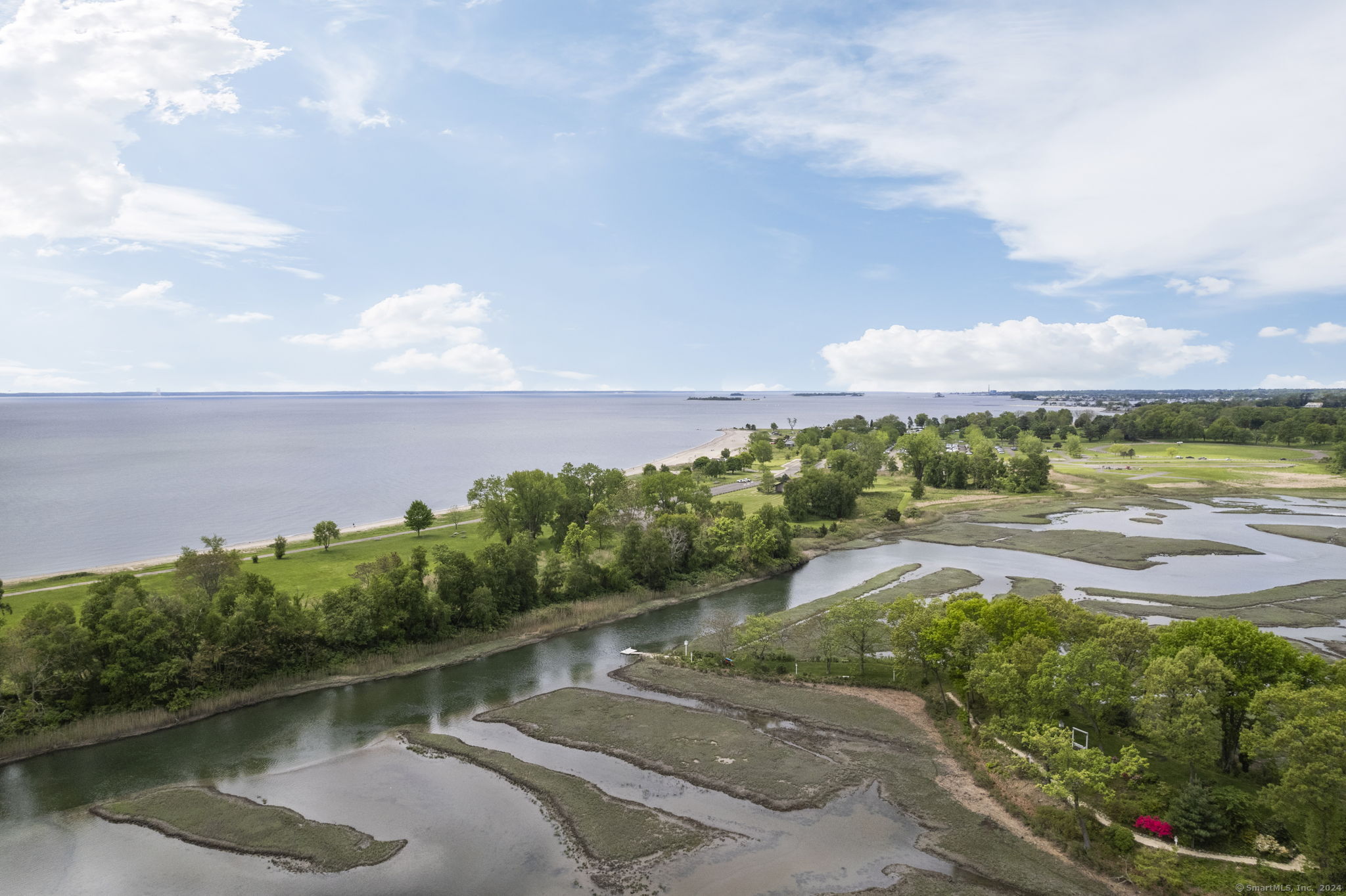 15 Beachside Common