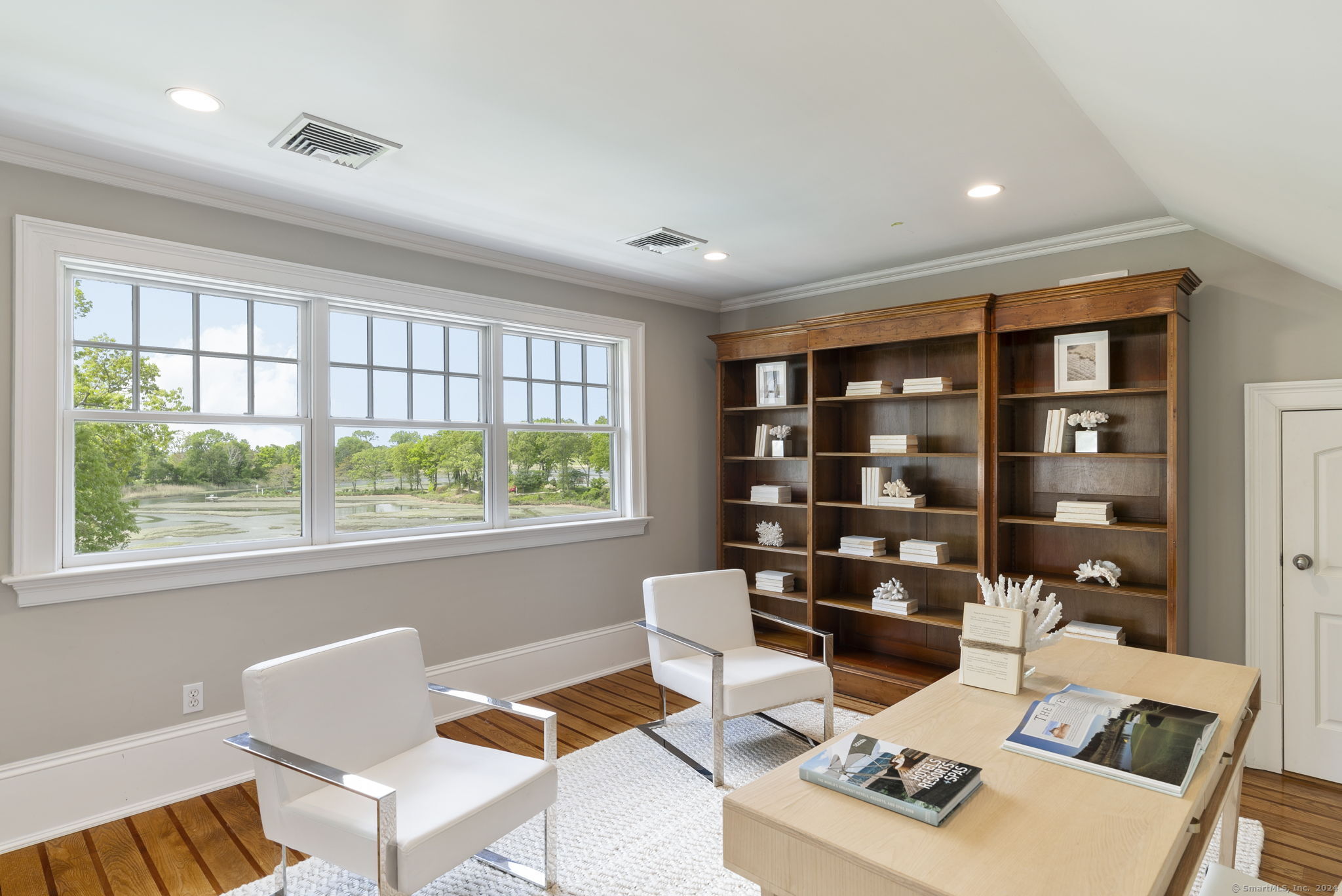 15 Beachside Common