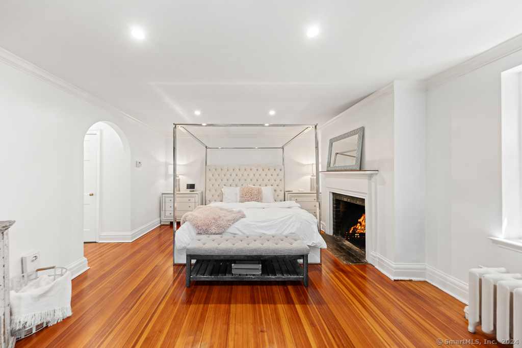 4 Sylvan Road South