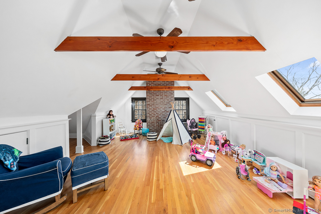 4 Sylvan Road South