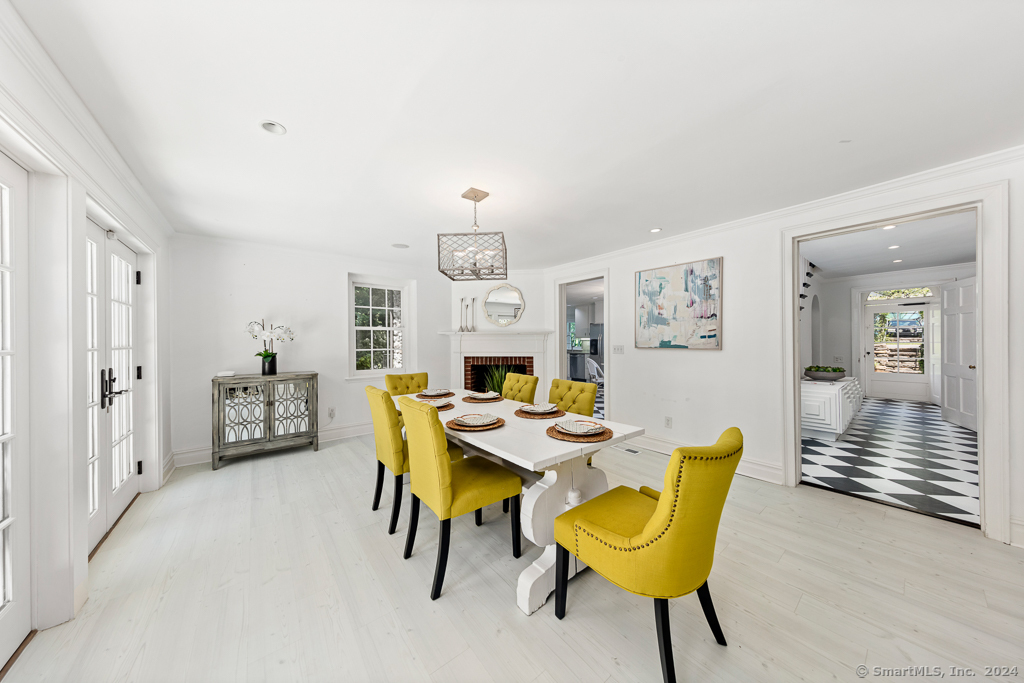 4 Sylvan Road South