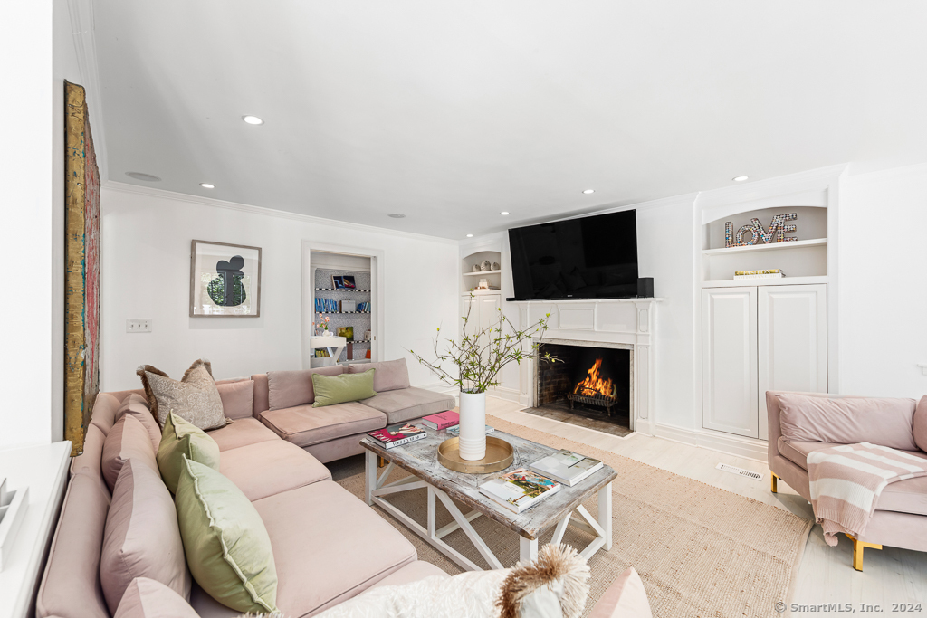 4 Sylvan Road South