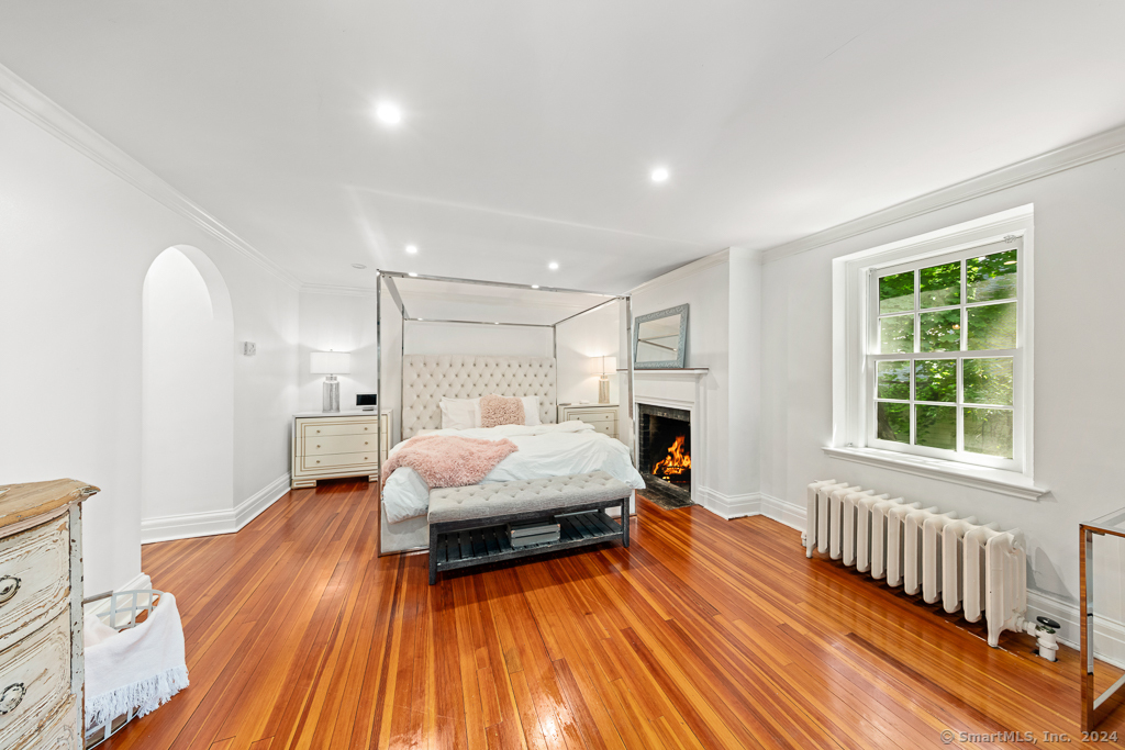 4 Sylvan Road South