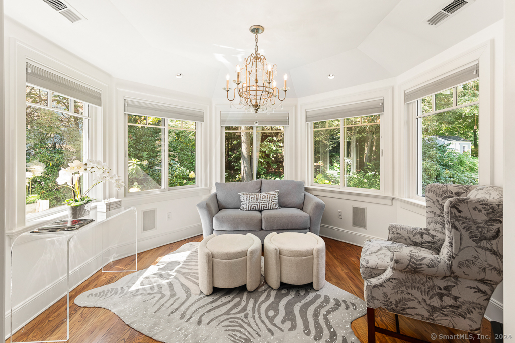 38 Pequot Trail