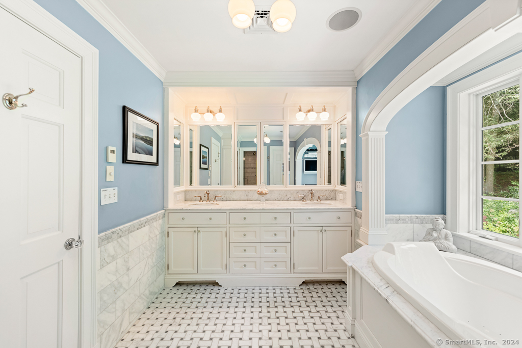 38 Pequot Trail