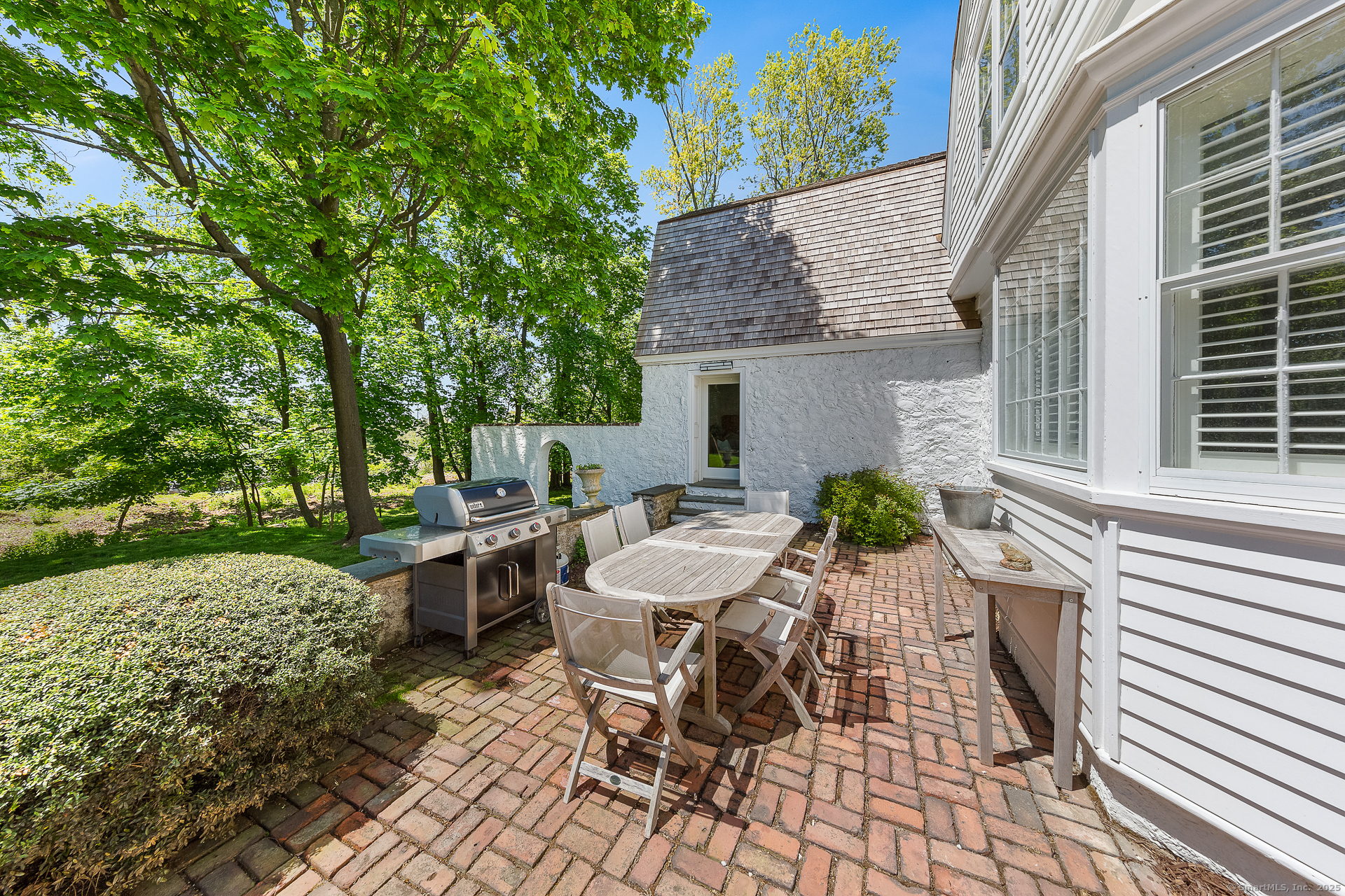 238 Greens Farms Road