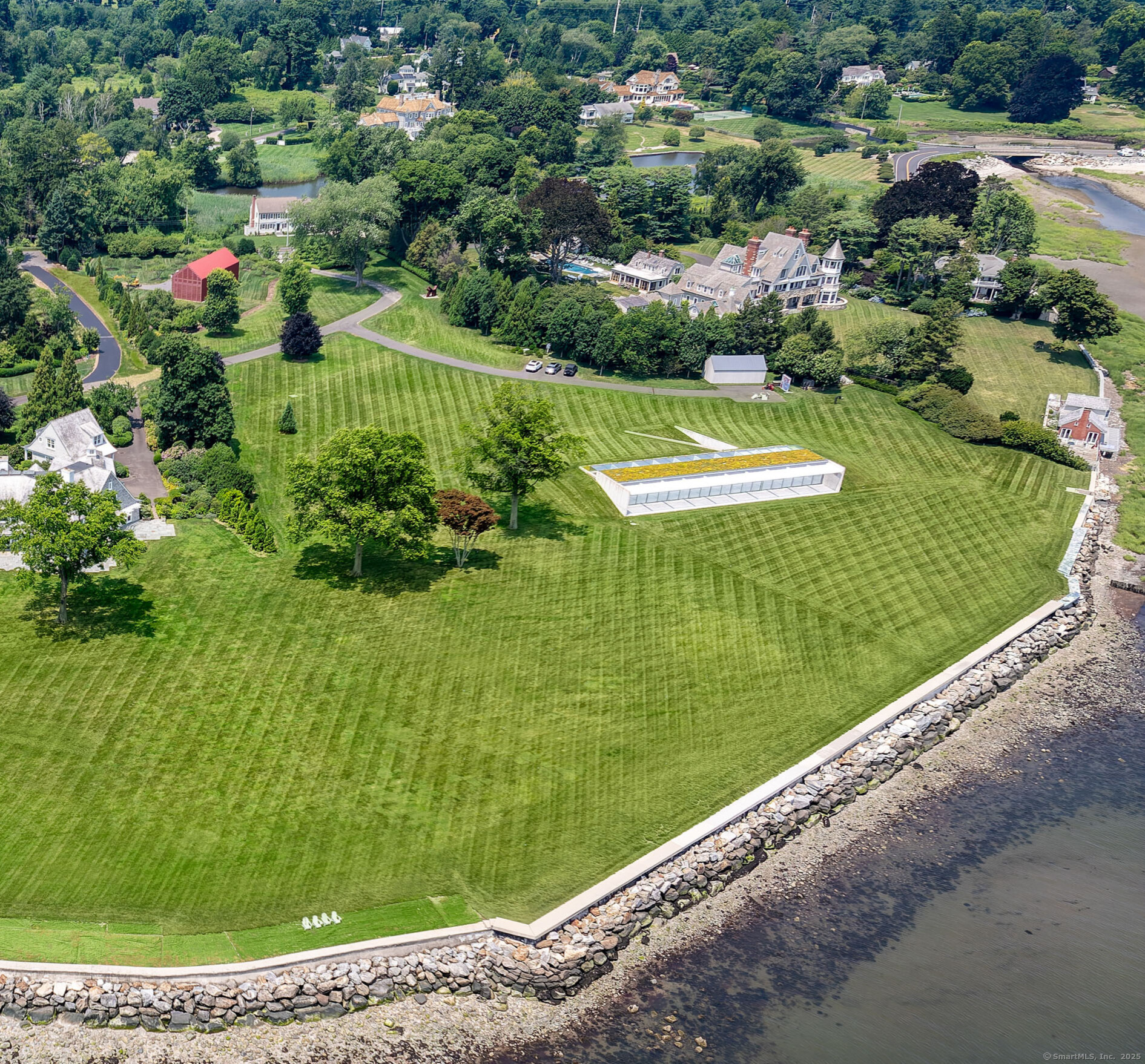 128 Beachside Avenue