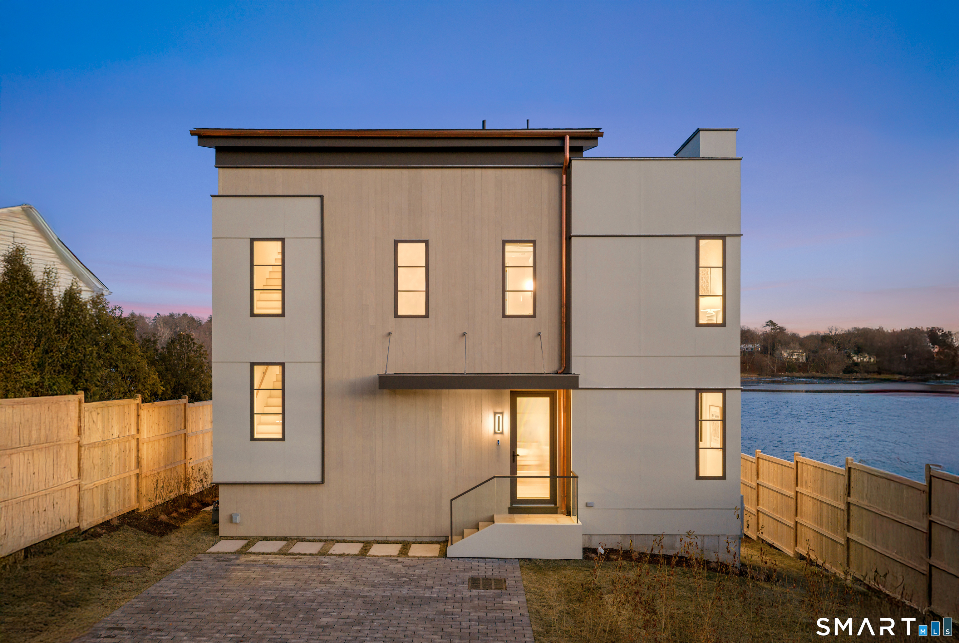 79 Riverside Avenue