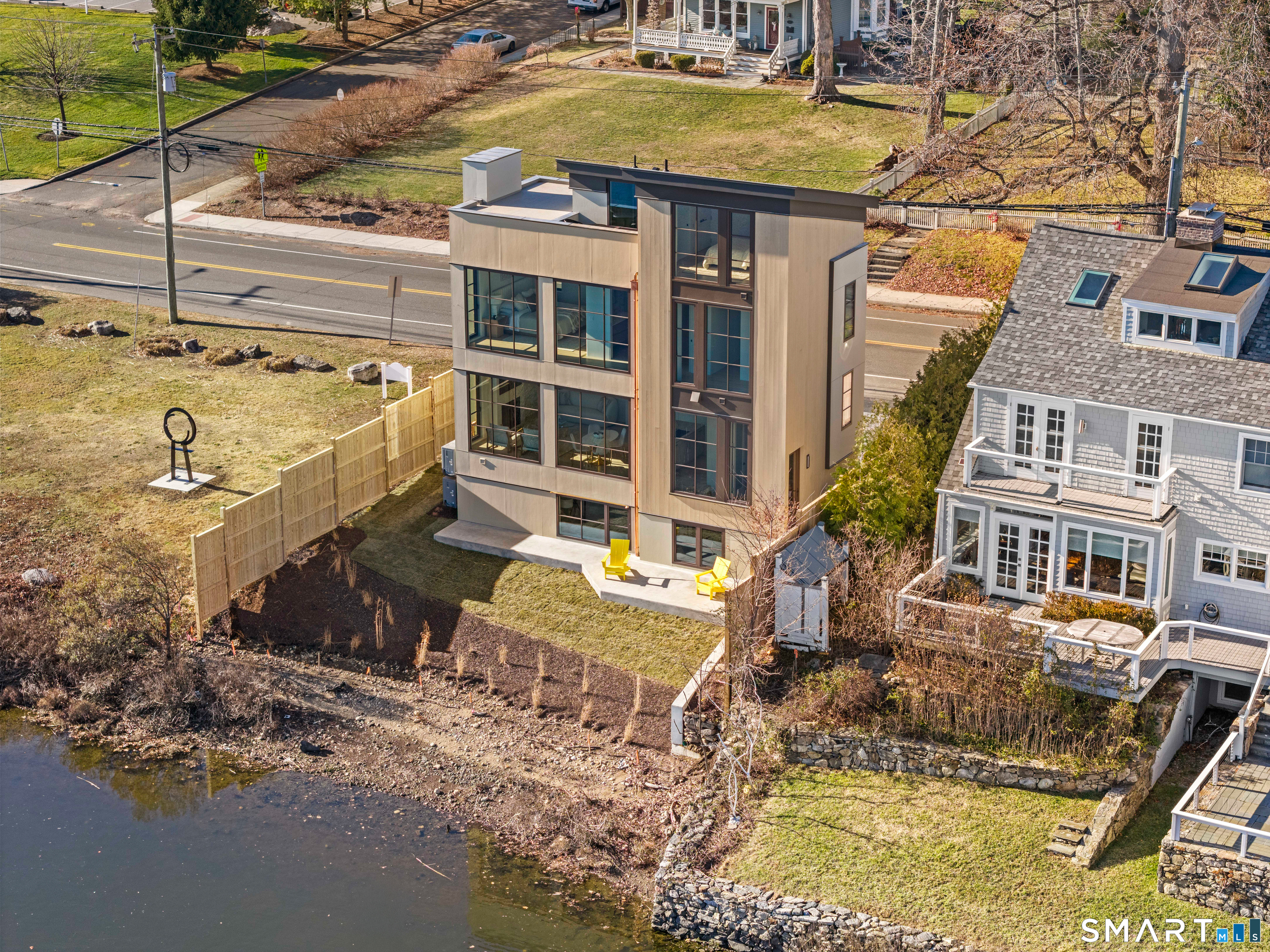 79 Riverside Avenue