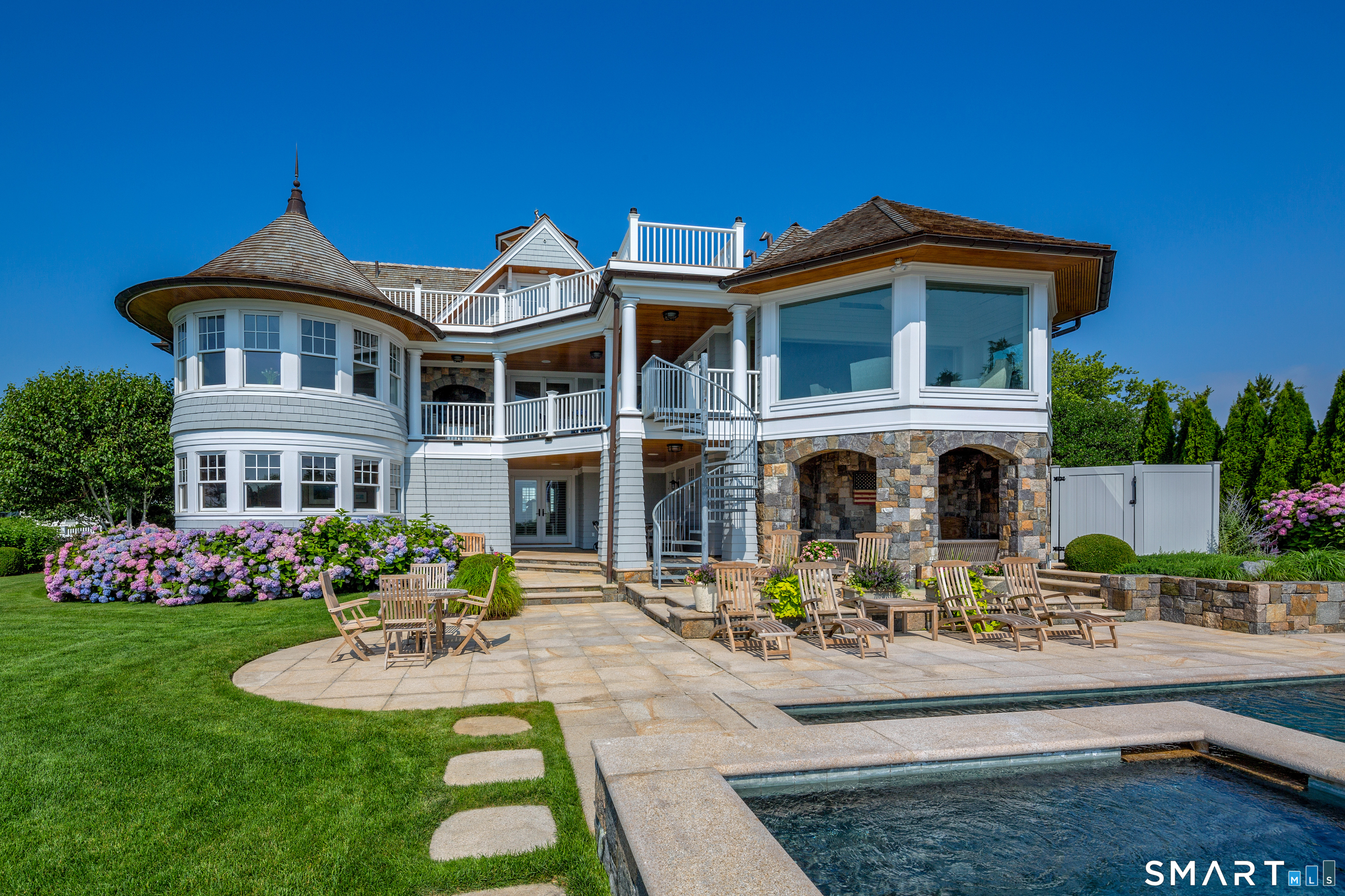 7 Sandpiper Road