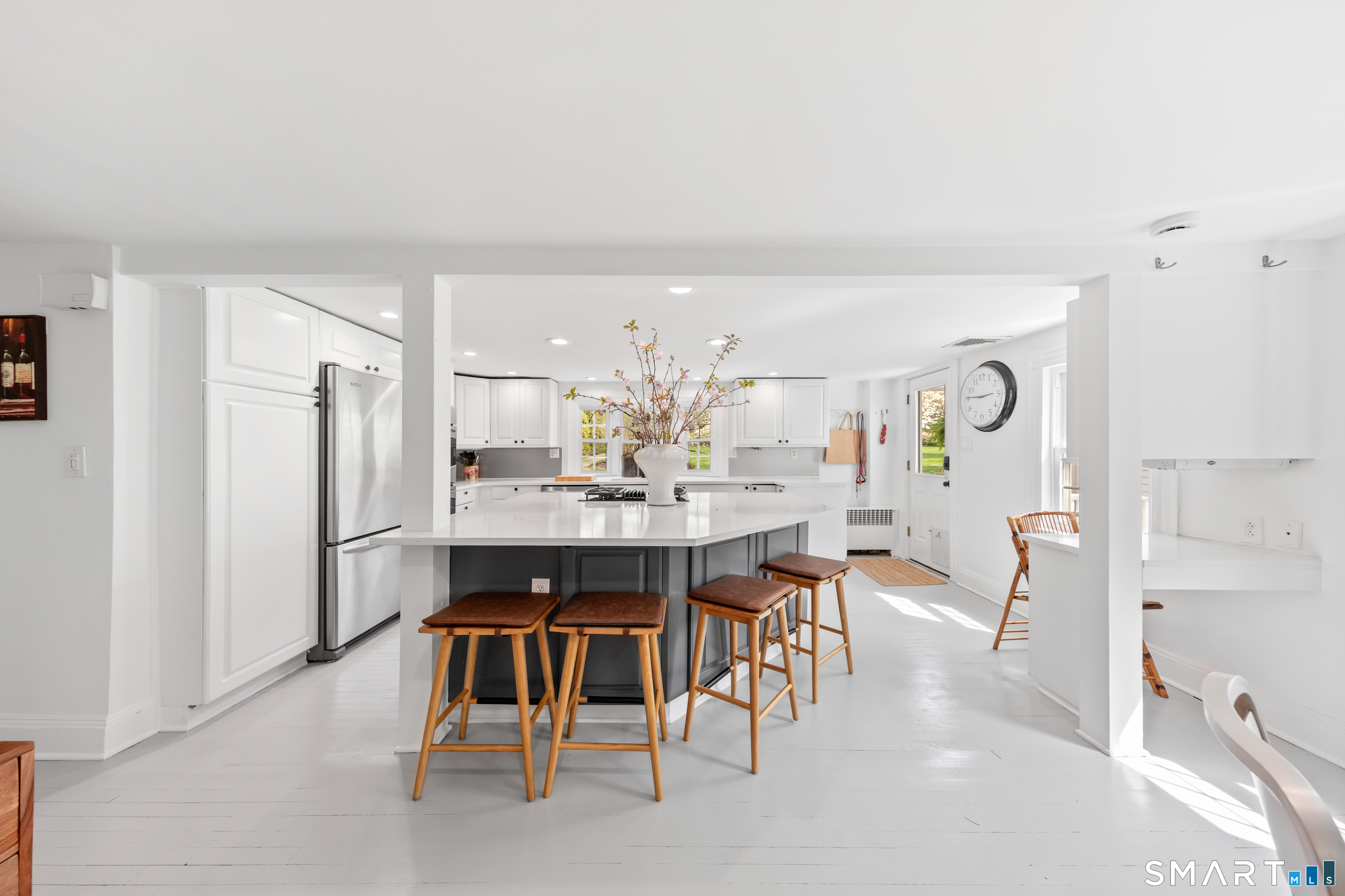 4 Wake Robin Road