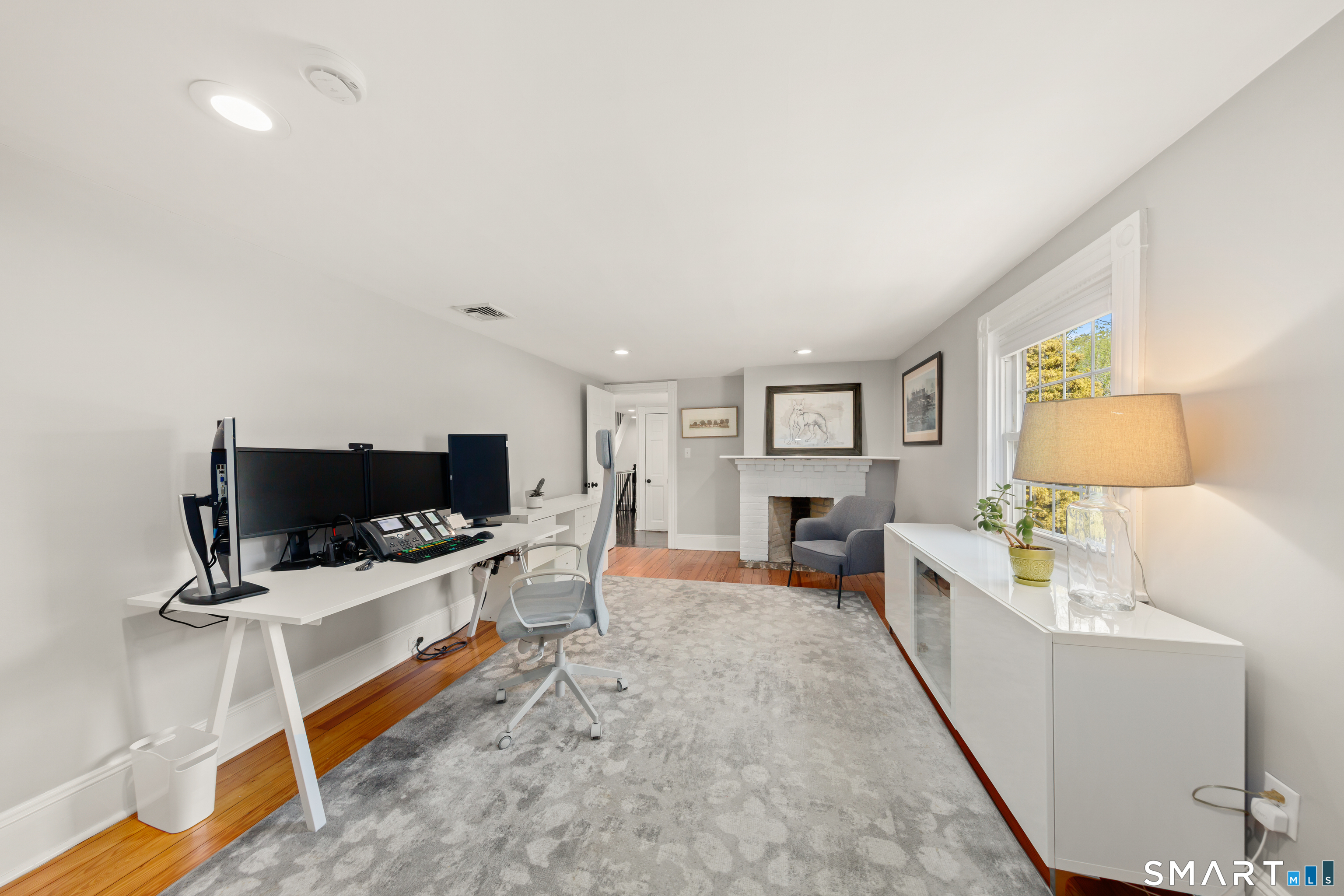 4 Wake Robin Road