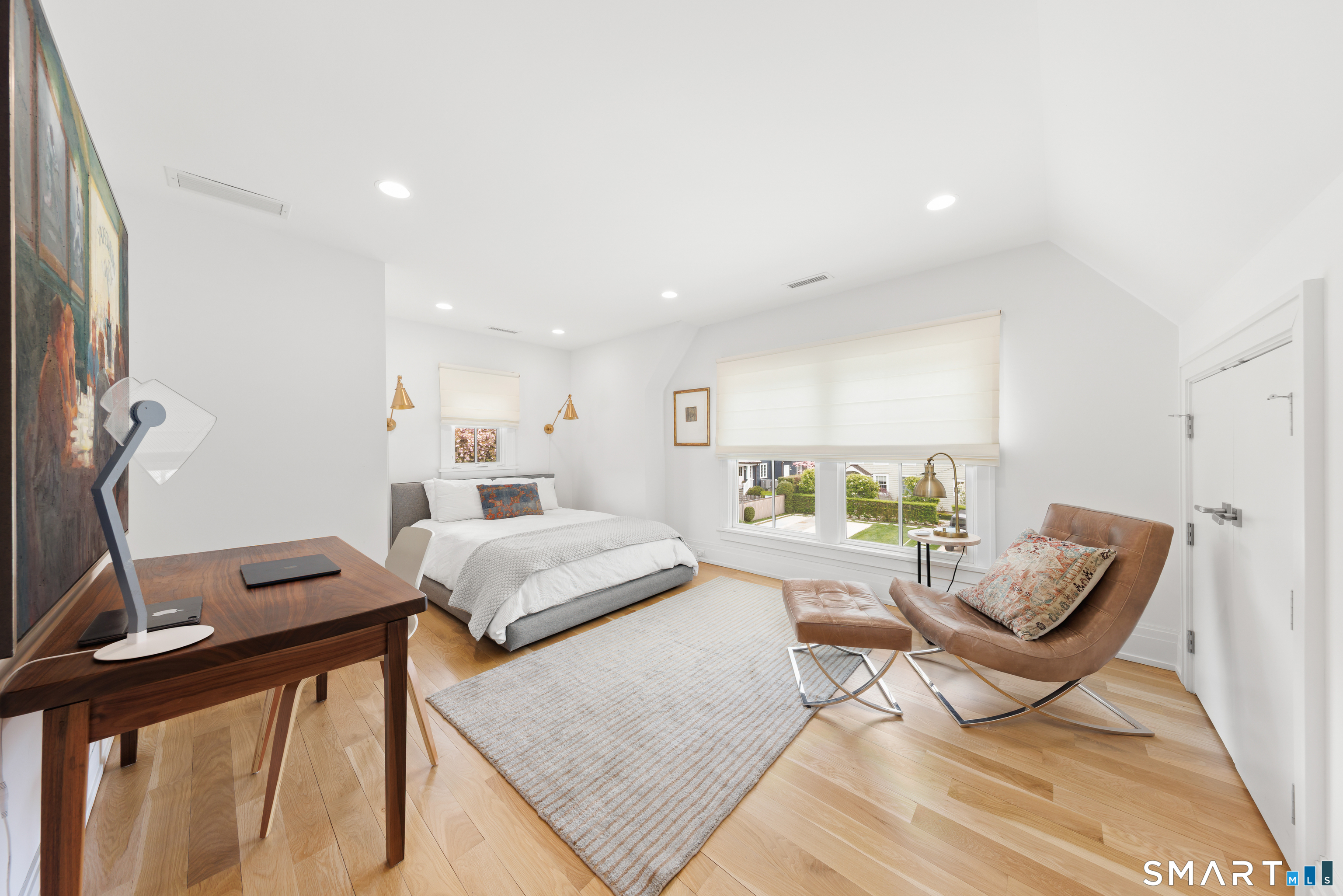 15 Roosevelt Road