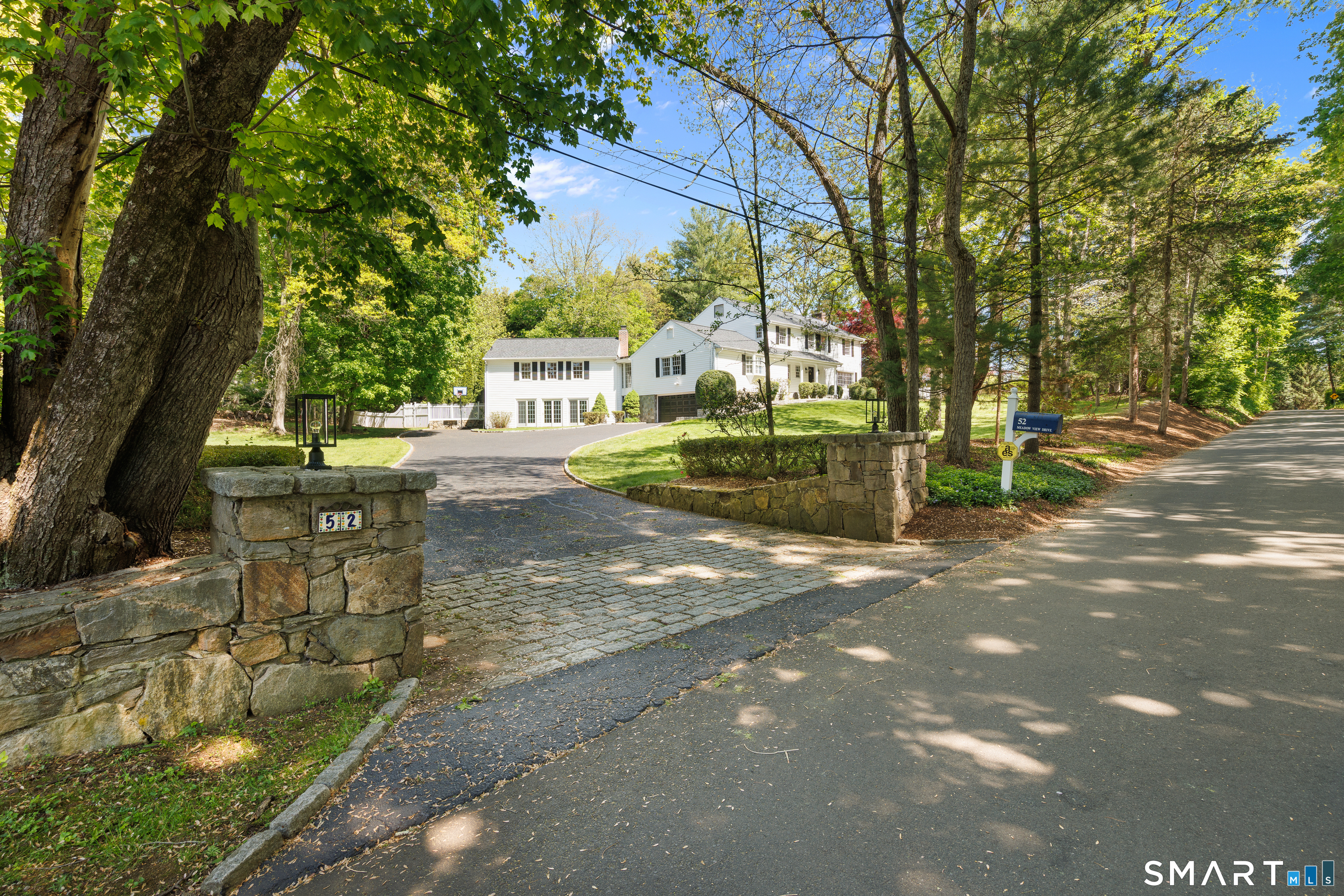52 Meadow View Drive