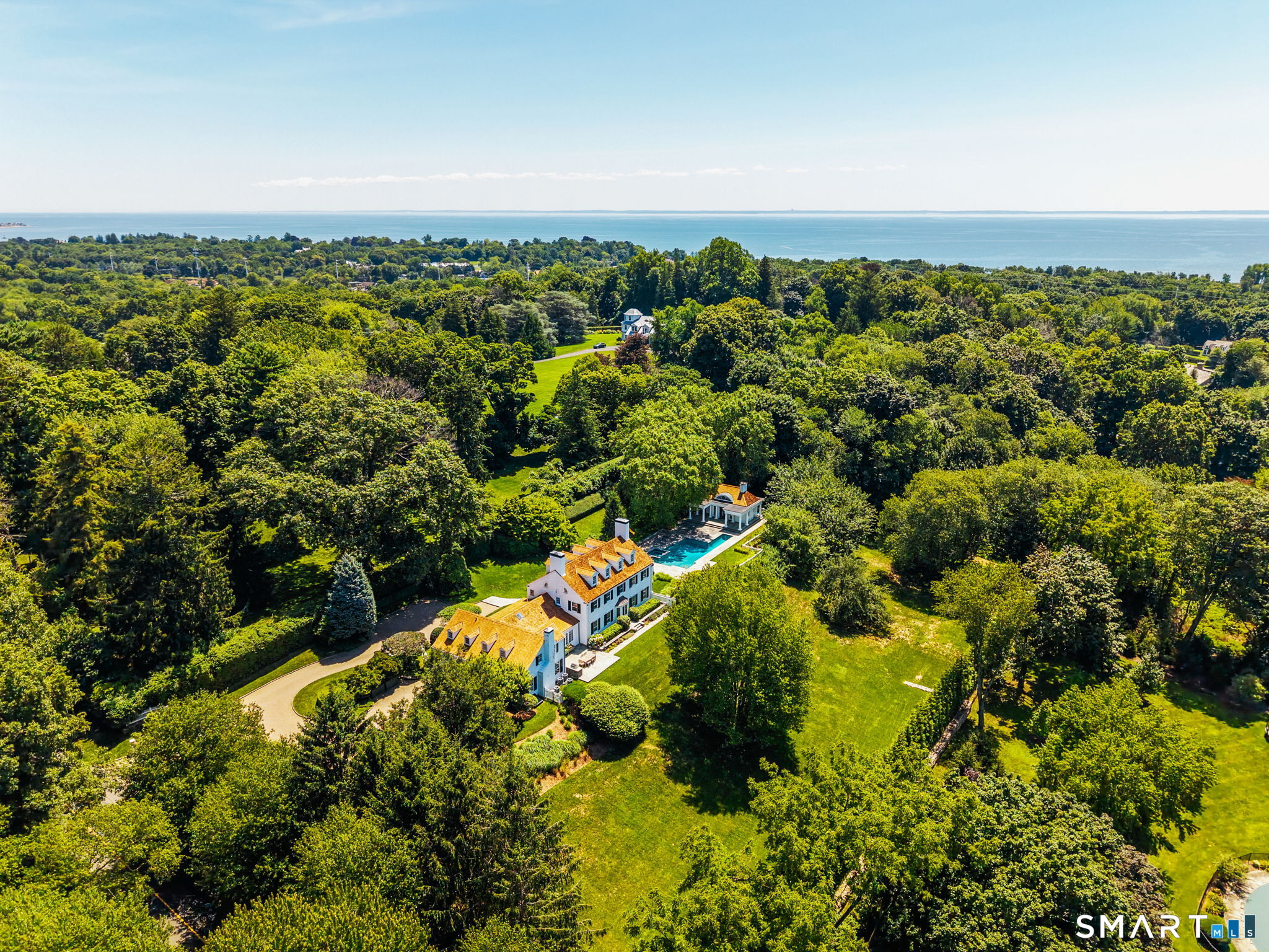 6 Clapboard Hill Road