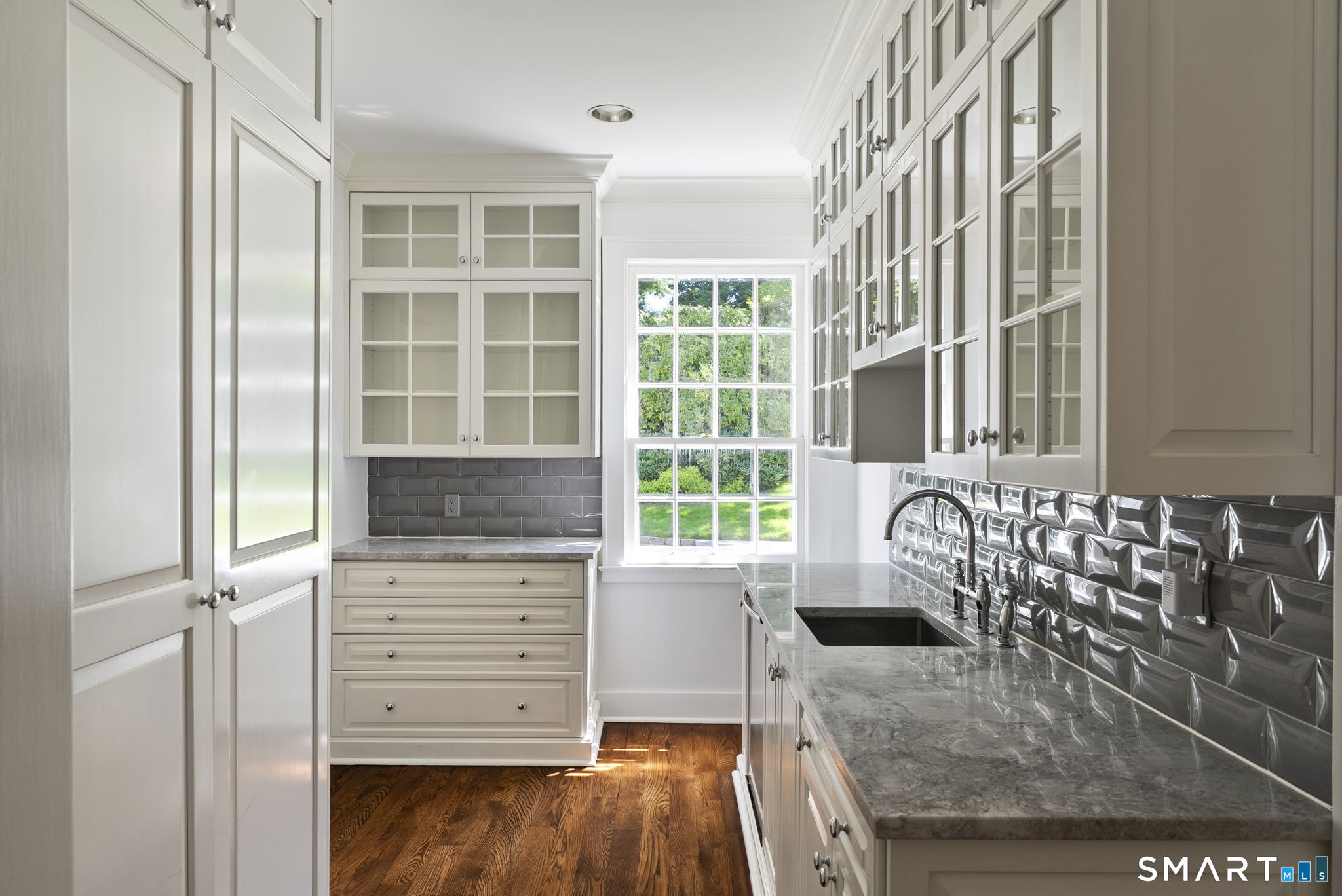 6 Clapboard Hill Road
