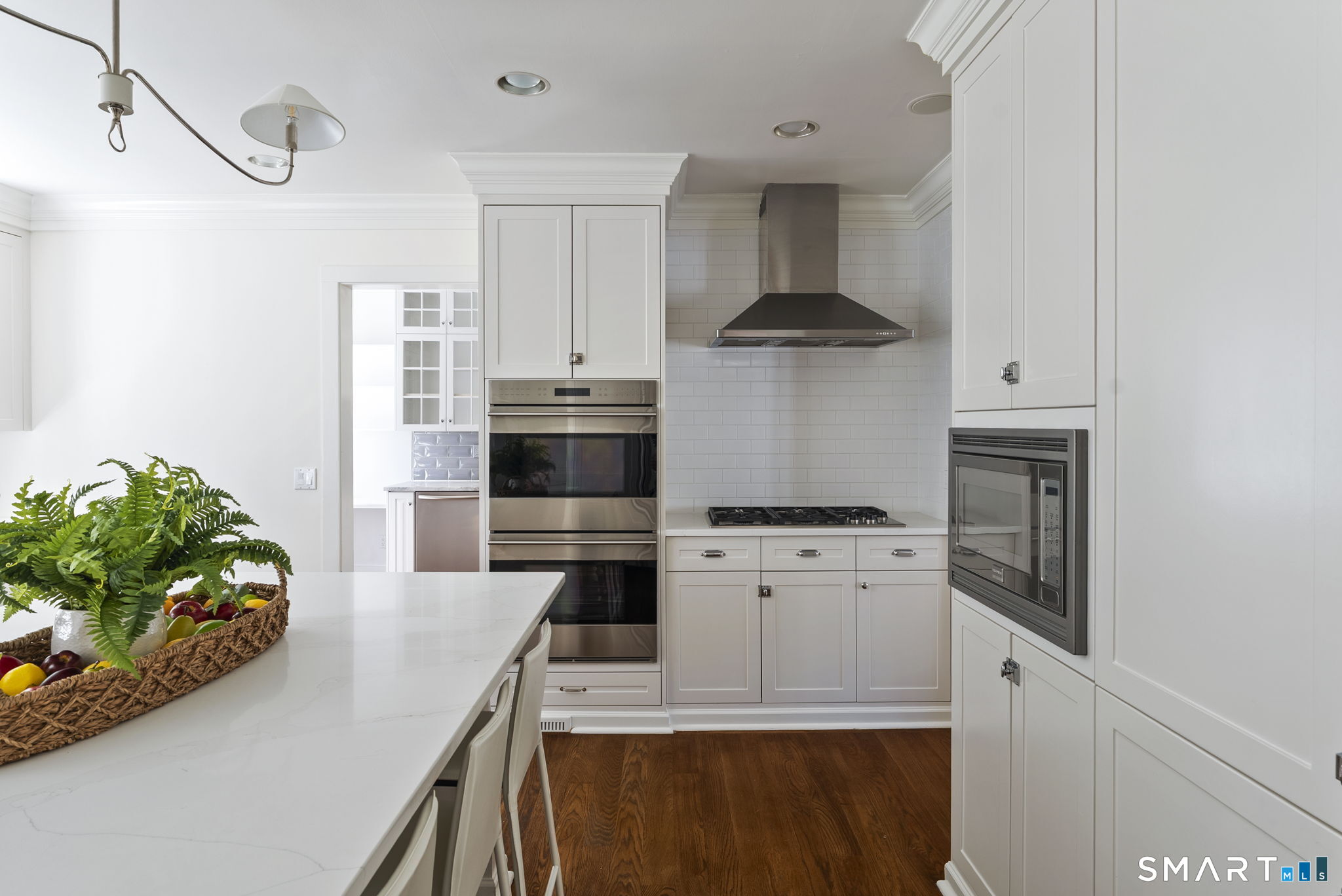 6 Clapboard Hill Road