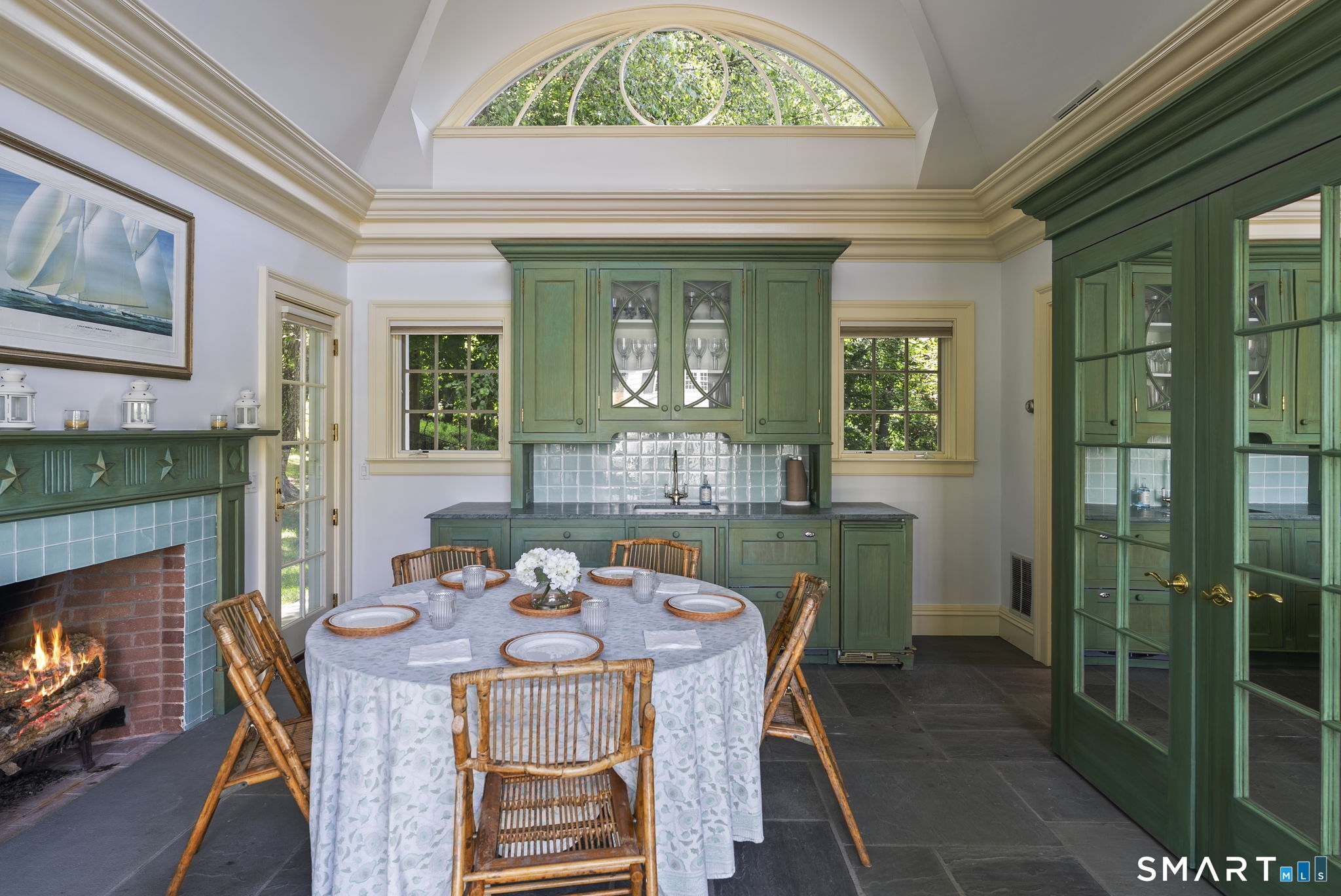 6 Clapboard Hill Road