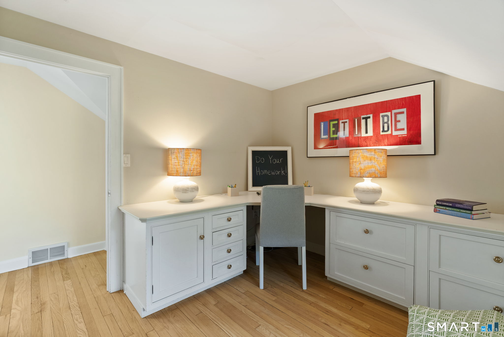 6 Clapboard Hill Road