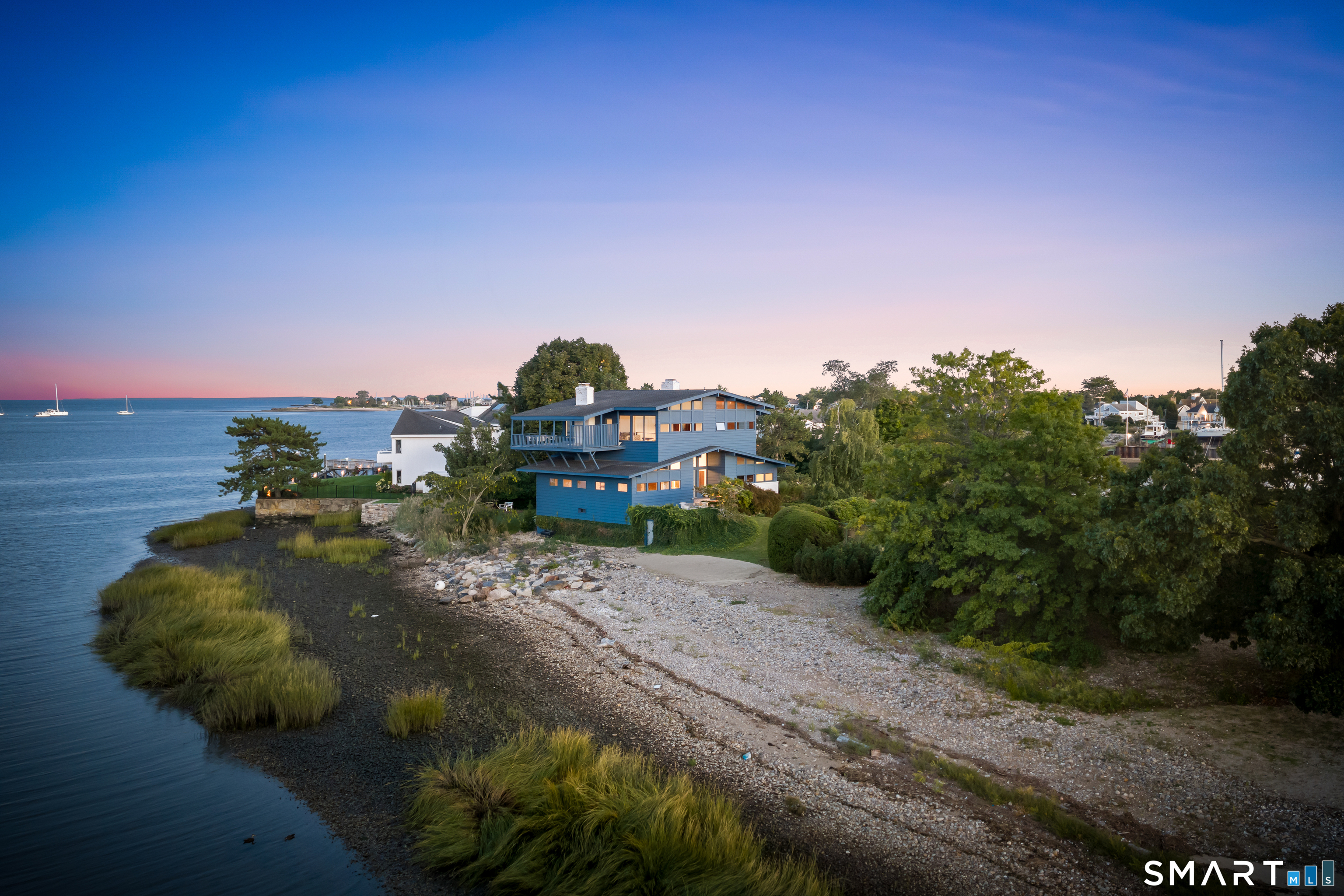 1 Driftwood Point Road