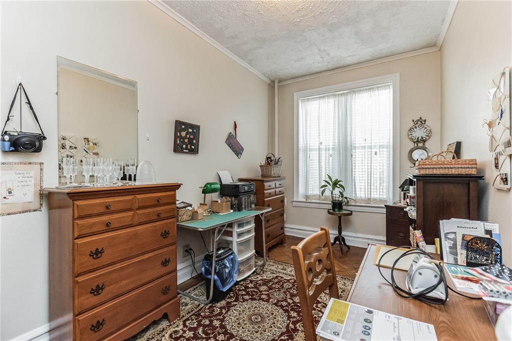 1561 East 31st Street