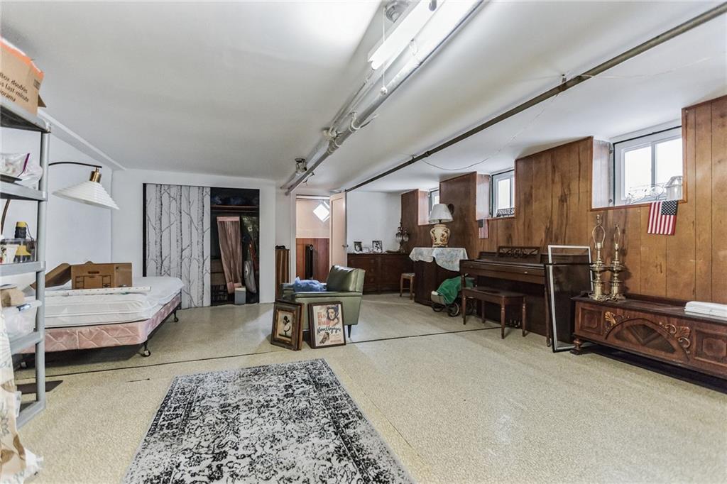1561 East 31st Street