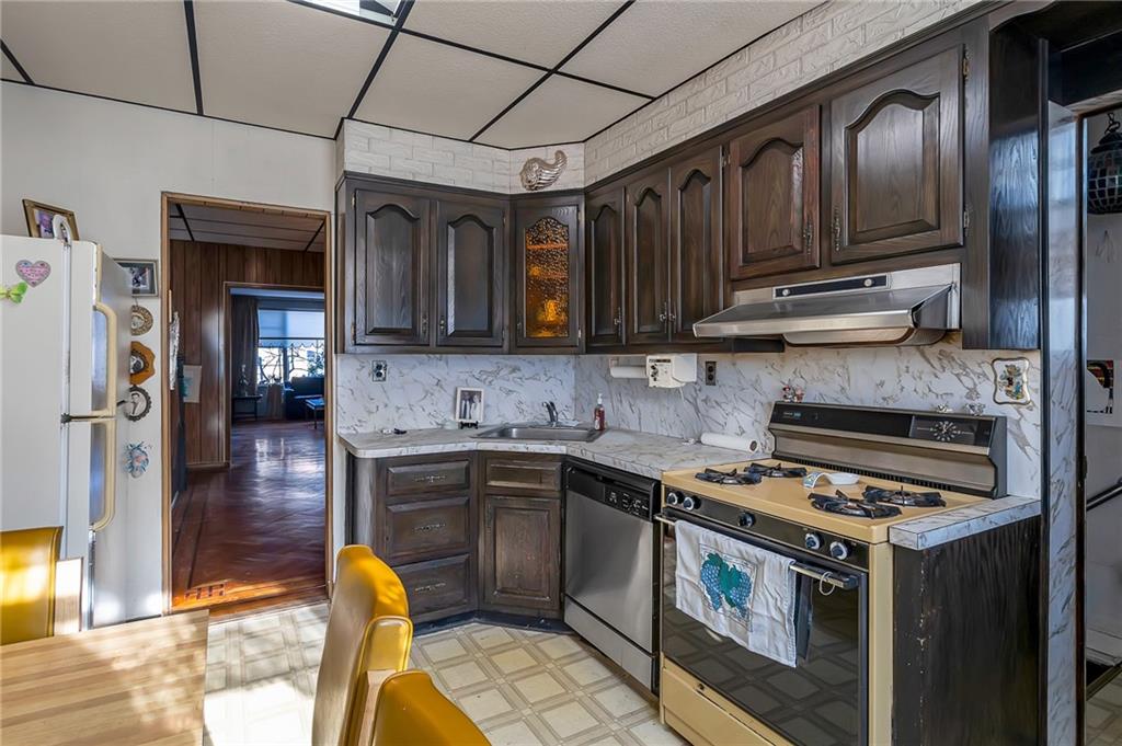 2234 62nd Street