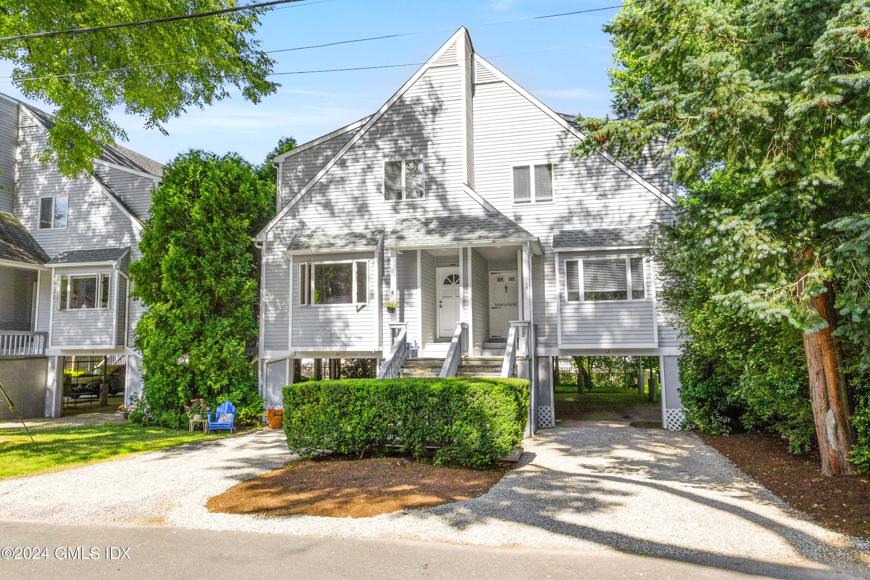 12 Idlewild Manor, 12