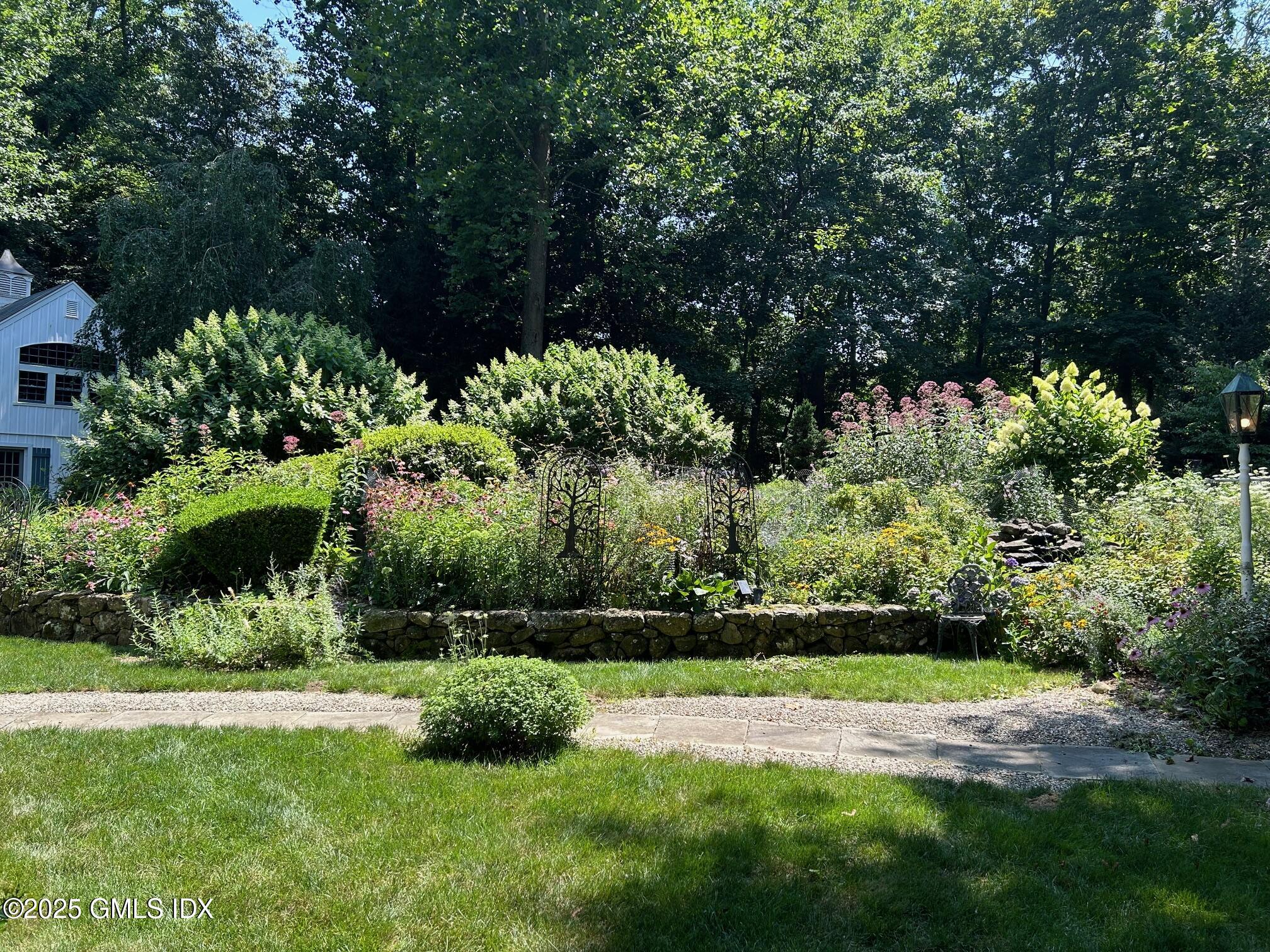 362 Hollow Tree Ridge Road