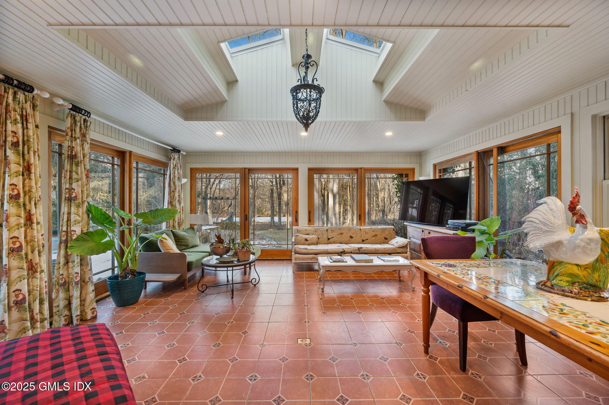 362 Hollow Tree Ridge Road